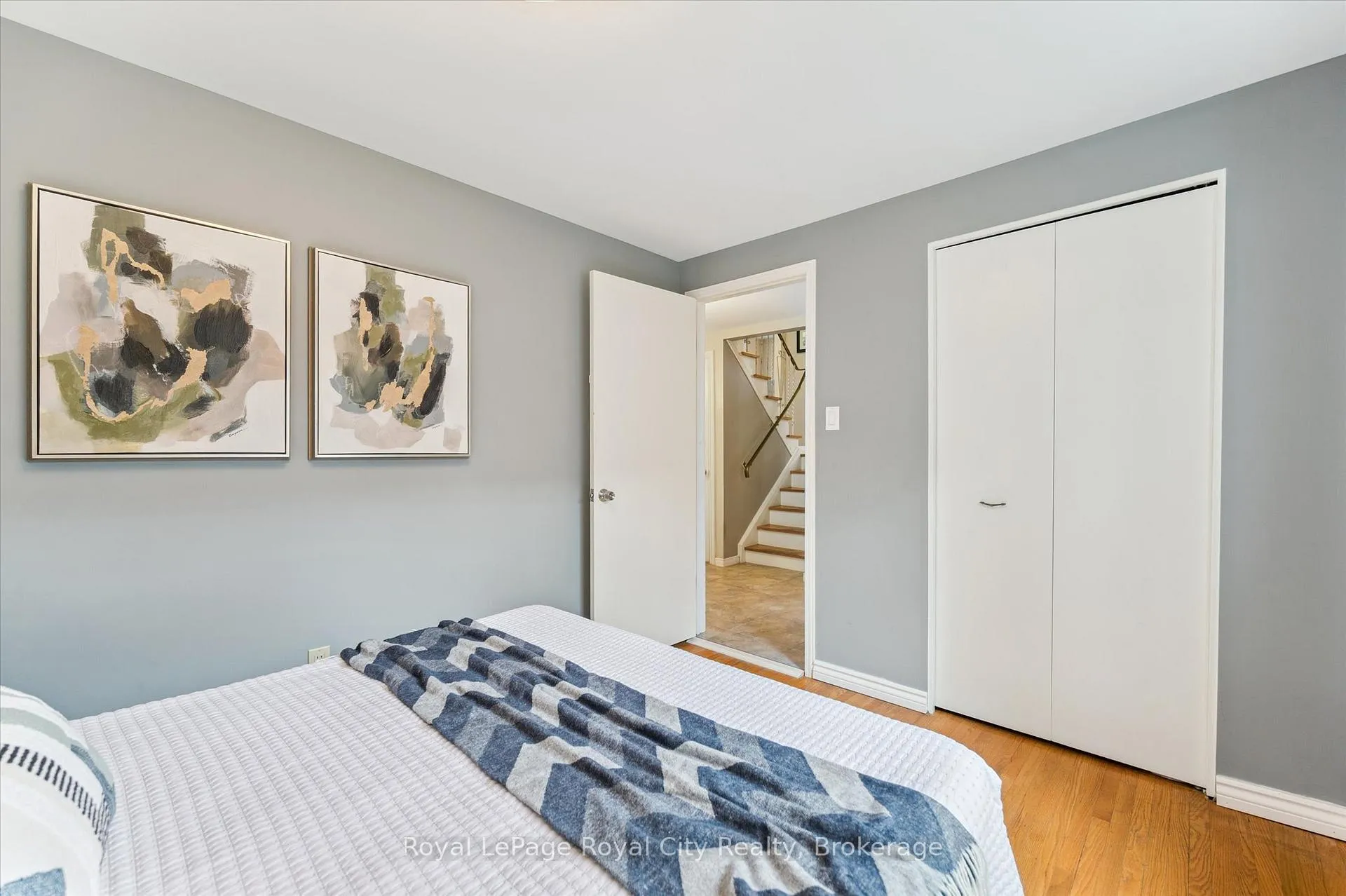 Photo 10 of 47 Argyle Drive, Guelph, Dovercliffe Park/Old University — HOMEH
