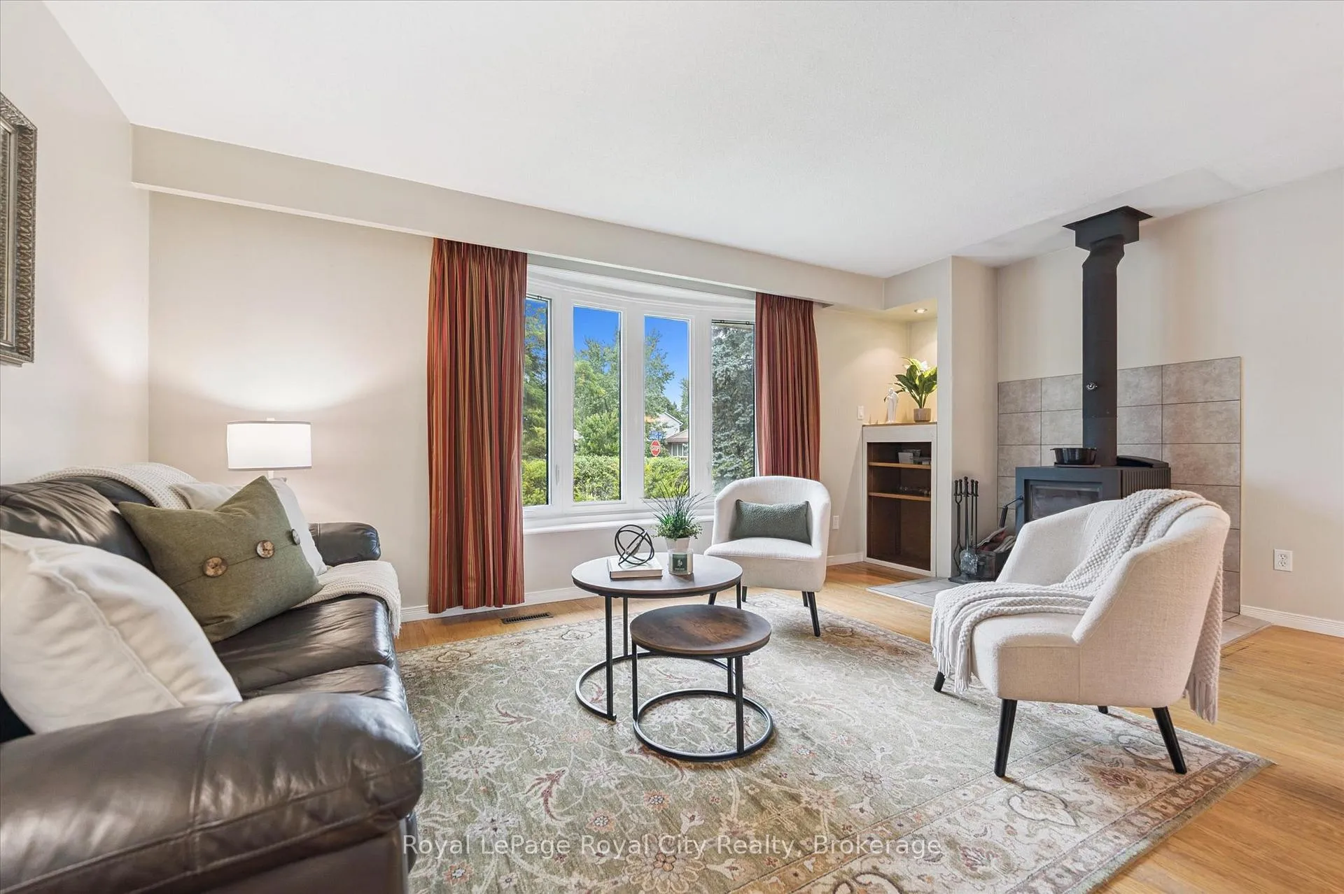 Photo 12 of 47 Argyle Drive, Guelph, Dovercliffe Park/Old University — HOMEH