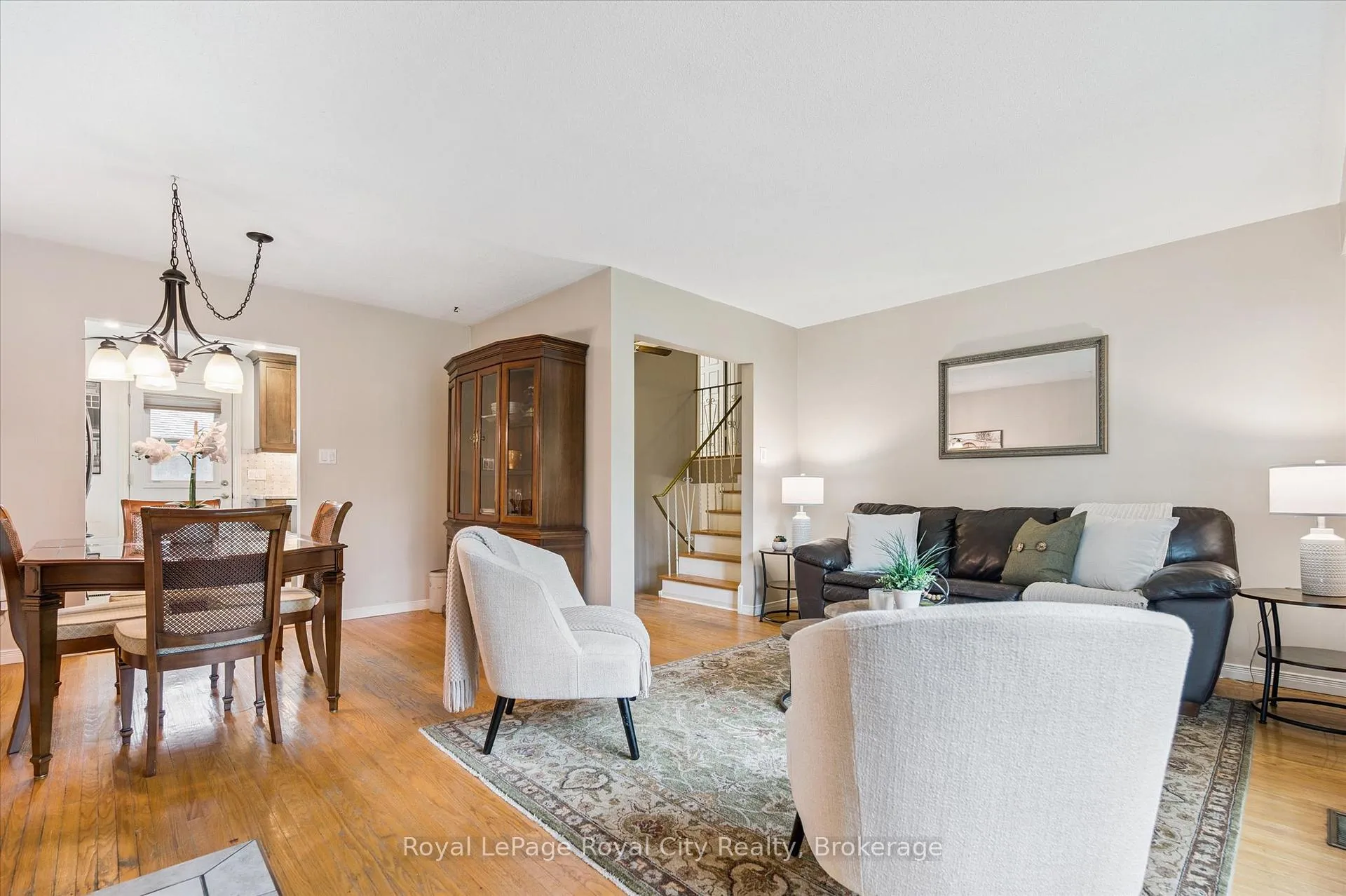 Photo 15 of 47 Argyle Drive, Guelph, Dovercliffe Park/Old University — HOMEH