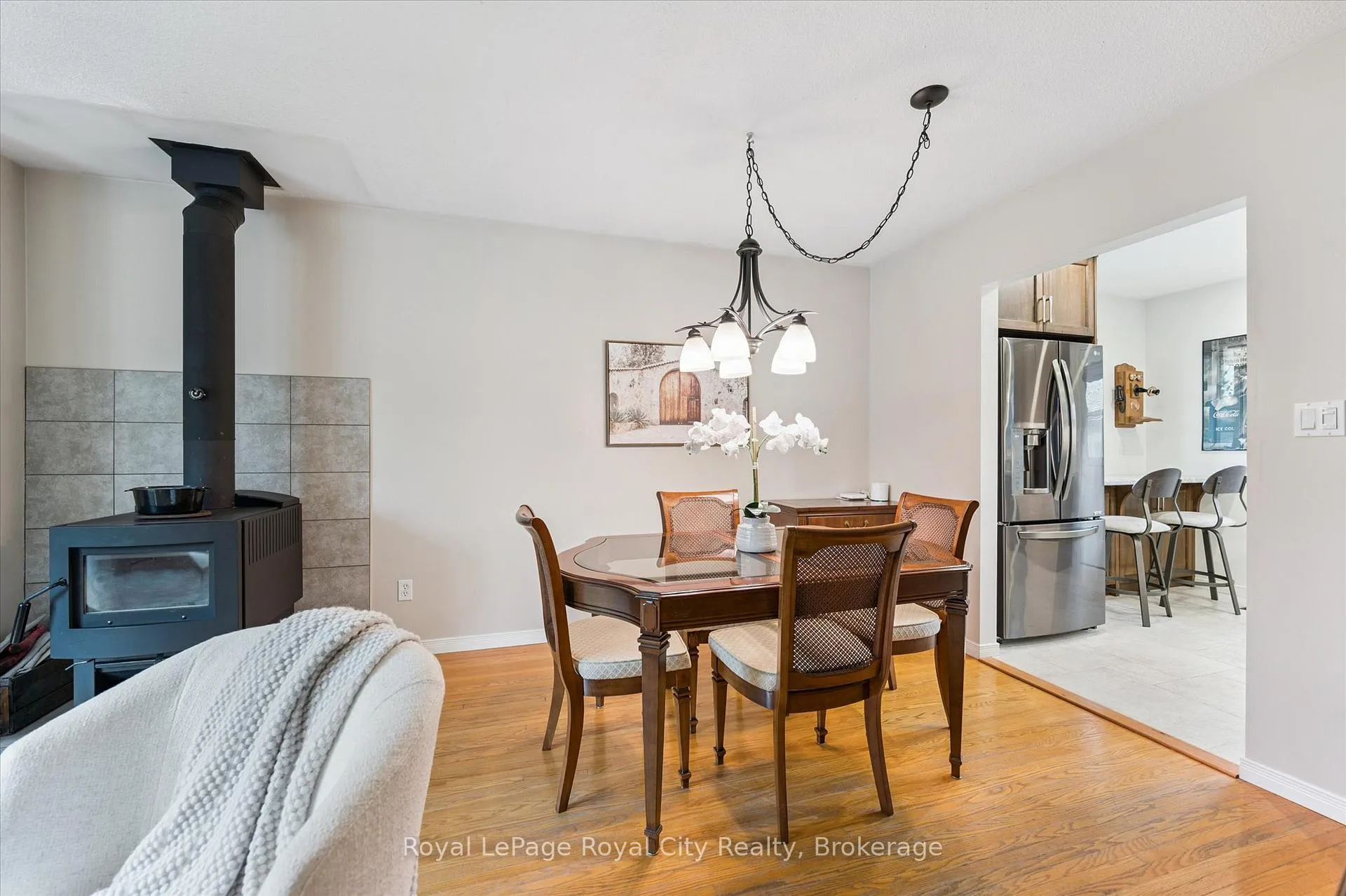 Photo 17 of 47 Argyle Drive, Guelph, Dovercliffe Park/Old University — HOMEH