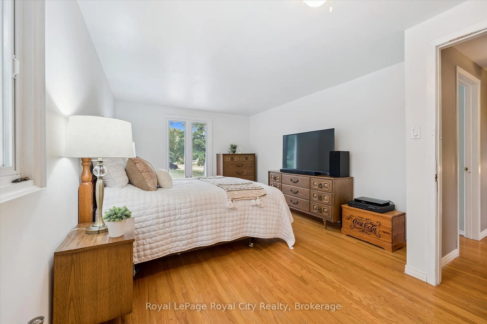 Photo 23 of 47 Argyle Drive, Guelph, Dovercliffe Park/Old University — HOMEH
