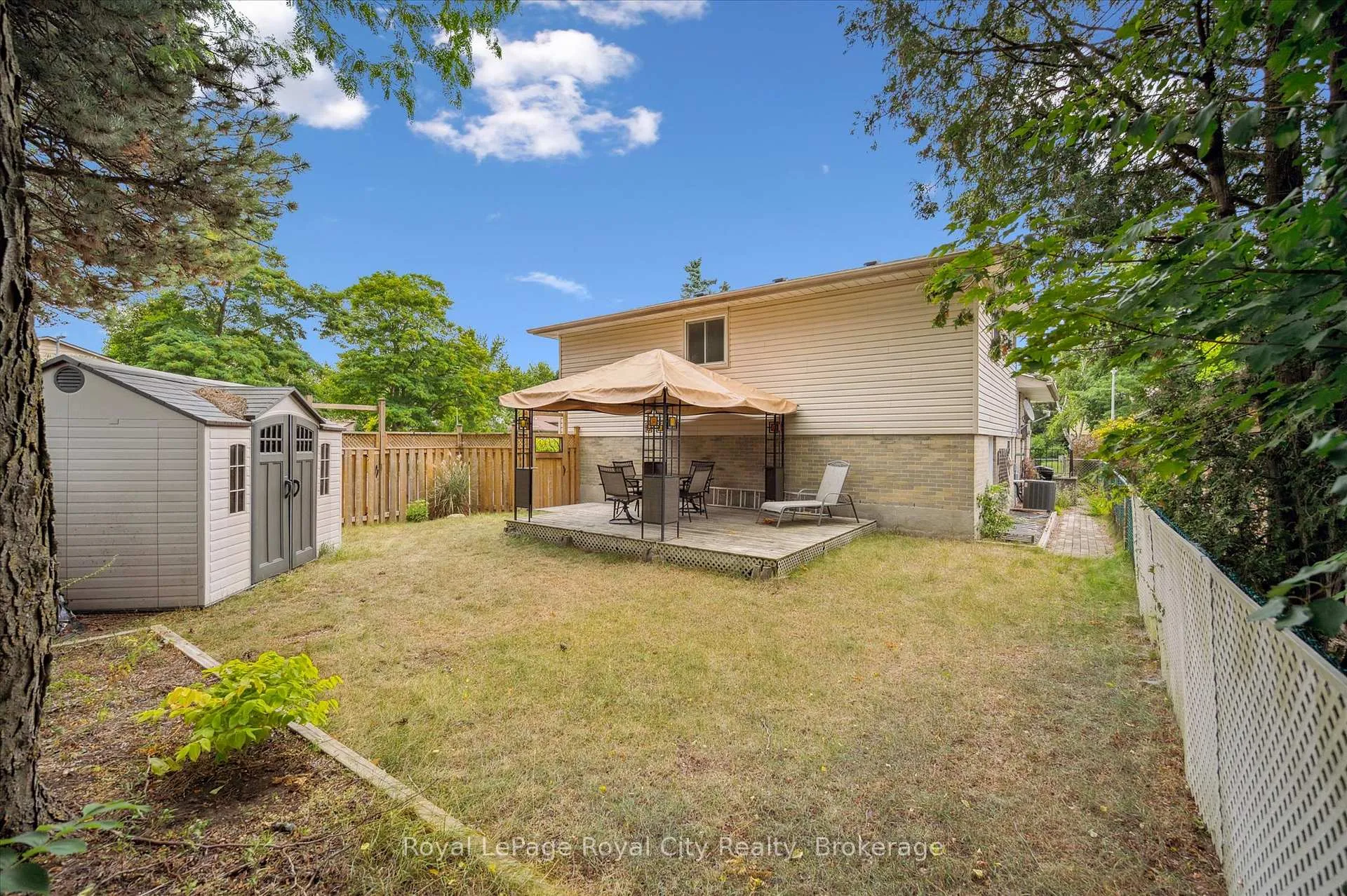 Photo 34 of 47 Argyle Drive, Guelph, Dovercliffe Park/Old University — HOMEH