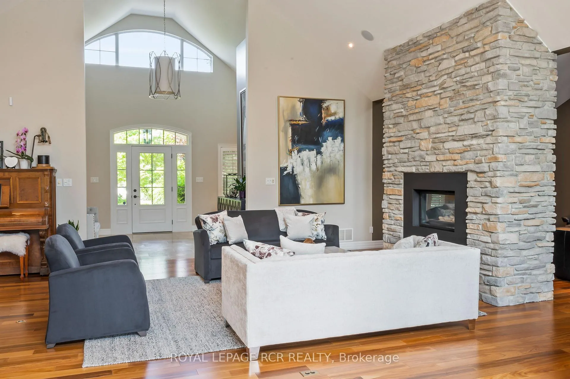 Photo 3 of 9727 Dundas Street E, Erin, Rural Erin — HOMEH