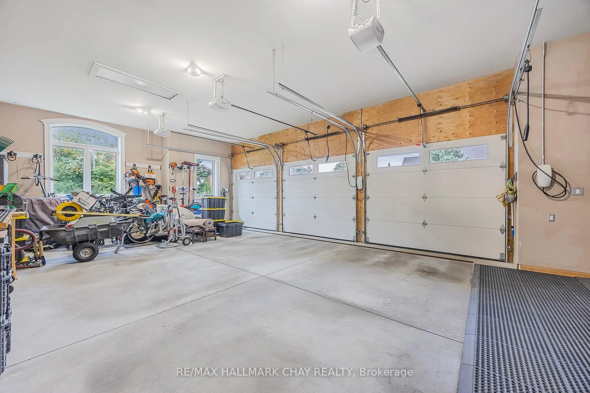Photo 36 of 36 Lilac Lane, Springwater, Midhurst — HOMEH