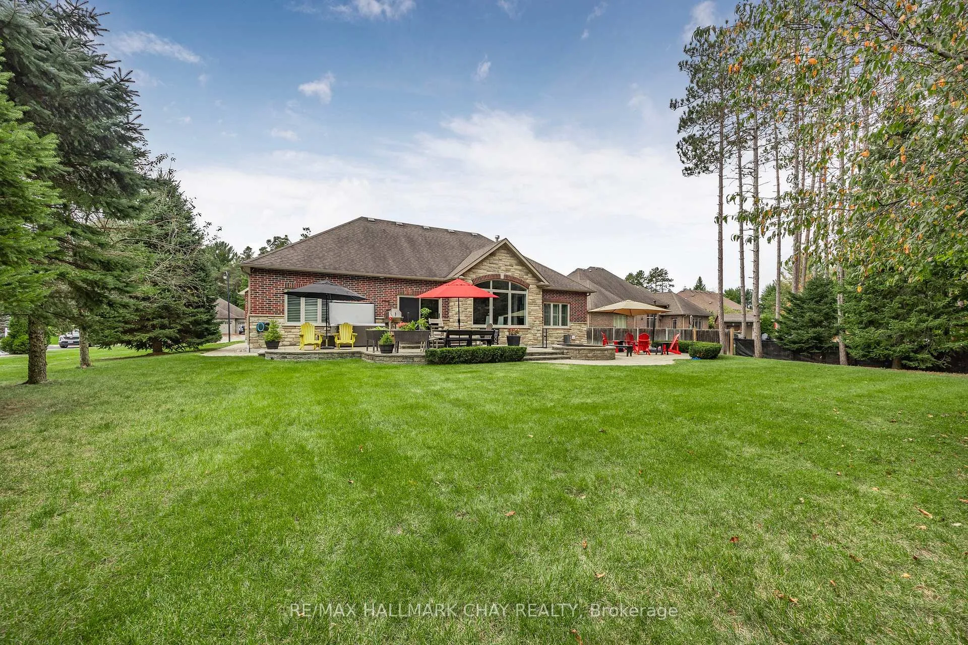 Photo 40 of 36 Lilac Lane, Springwater, Midhurst — HOMEH