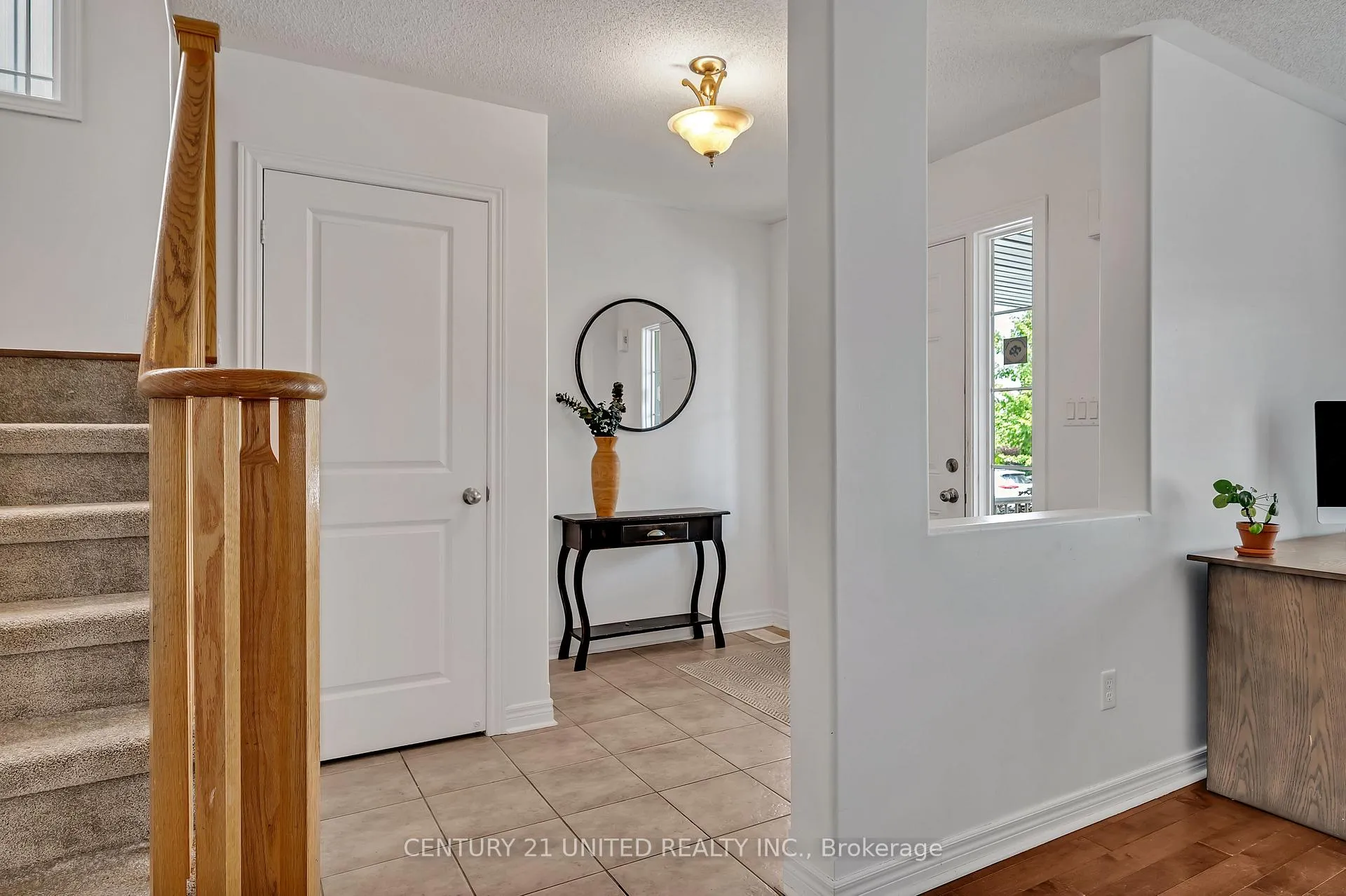 Photo 4 of 194 Bowen Drive, Peterborough, Northcrest Ward 5 — HOMEH