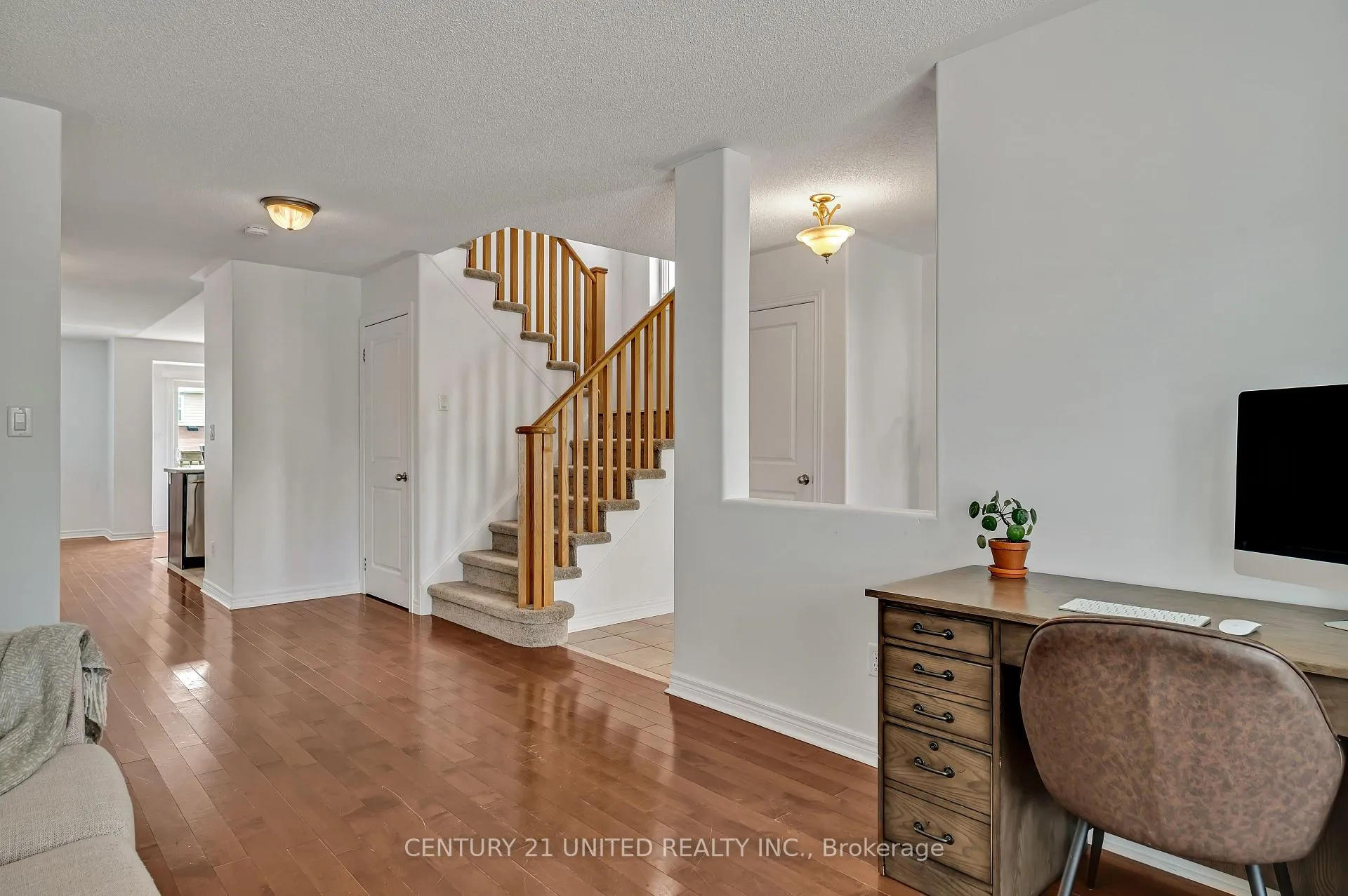 Photo 6 of 194 Bowen Drive, Peterborough, Northcrest Ward 5 — HOMEH