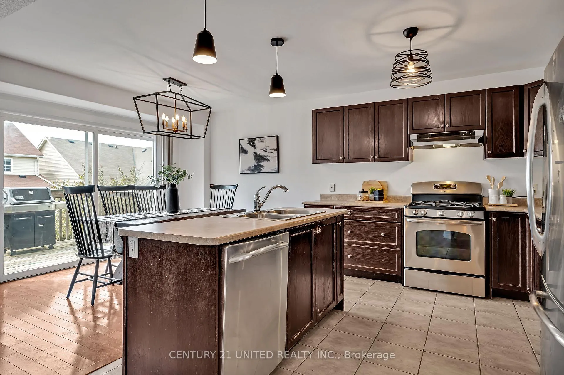 Photo 7 of 194 Bowen Drive, Peterborough, Northcrest Ward 5 — HOMEH