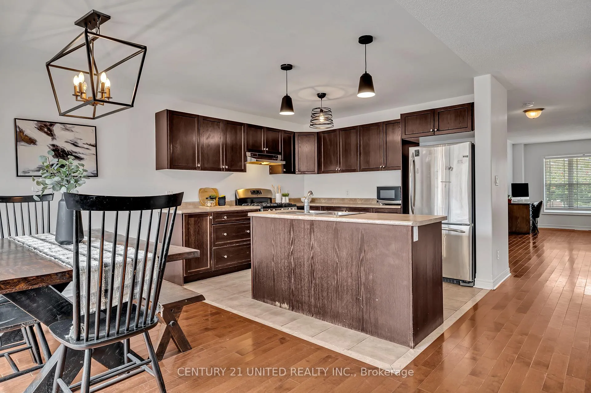 Photo 8 of 194 Bowen Drive, Peterborough, Northcrest Ward 5 — HOMEH