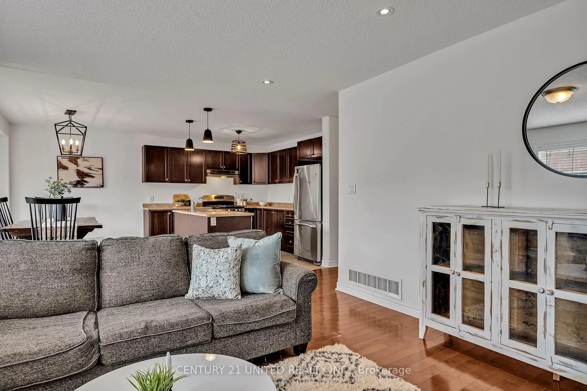 Photo 17 of 194 Bowen Drive, Peterborough, Northcrest Ward 5 — HOMEH