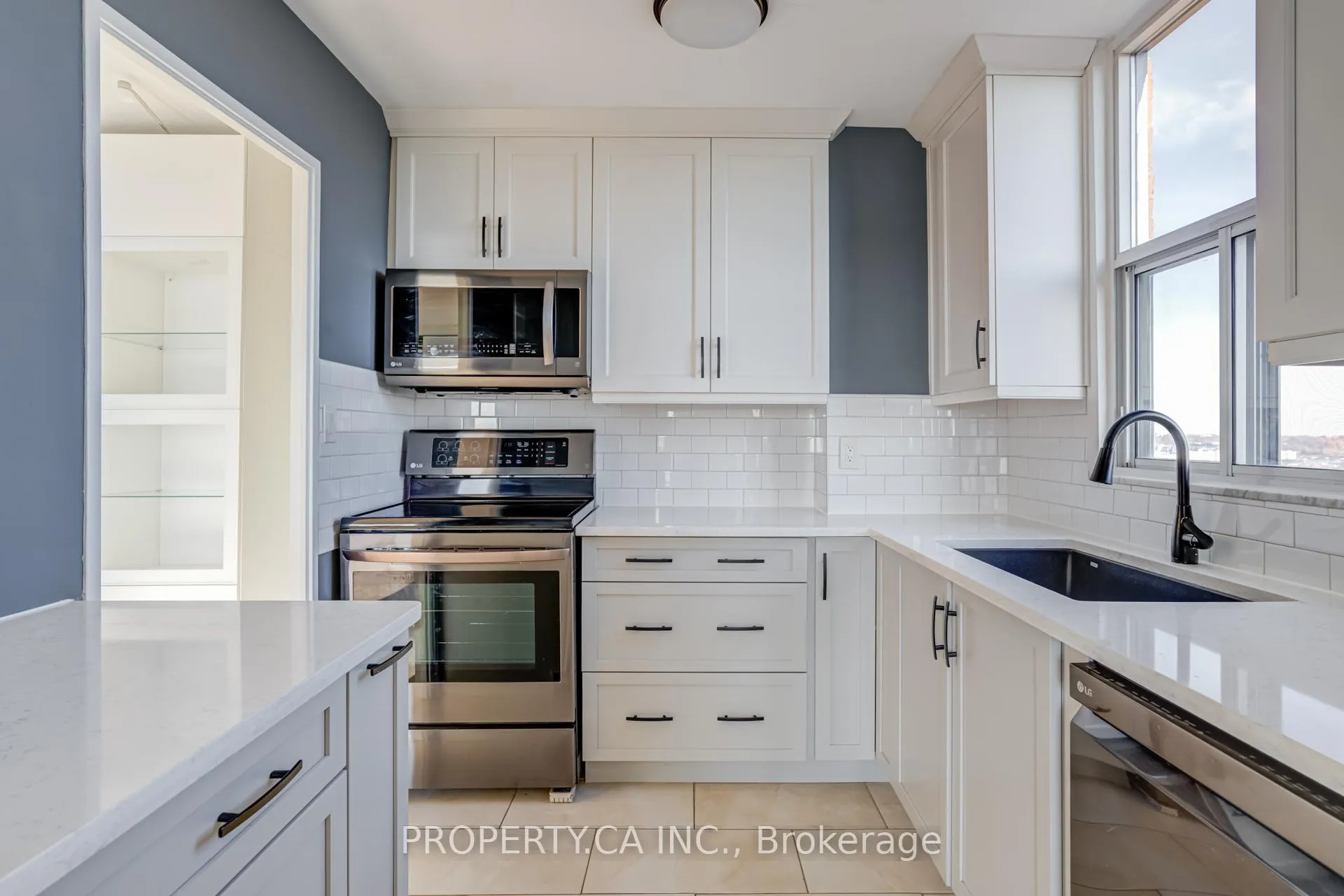 Front of Unit 1503, 15 Vicora Linkway Way