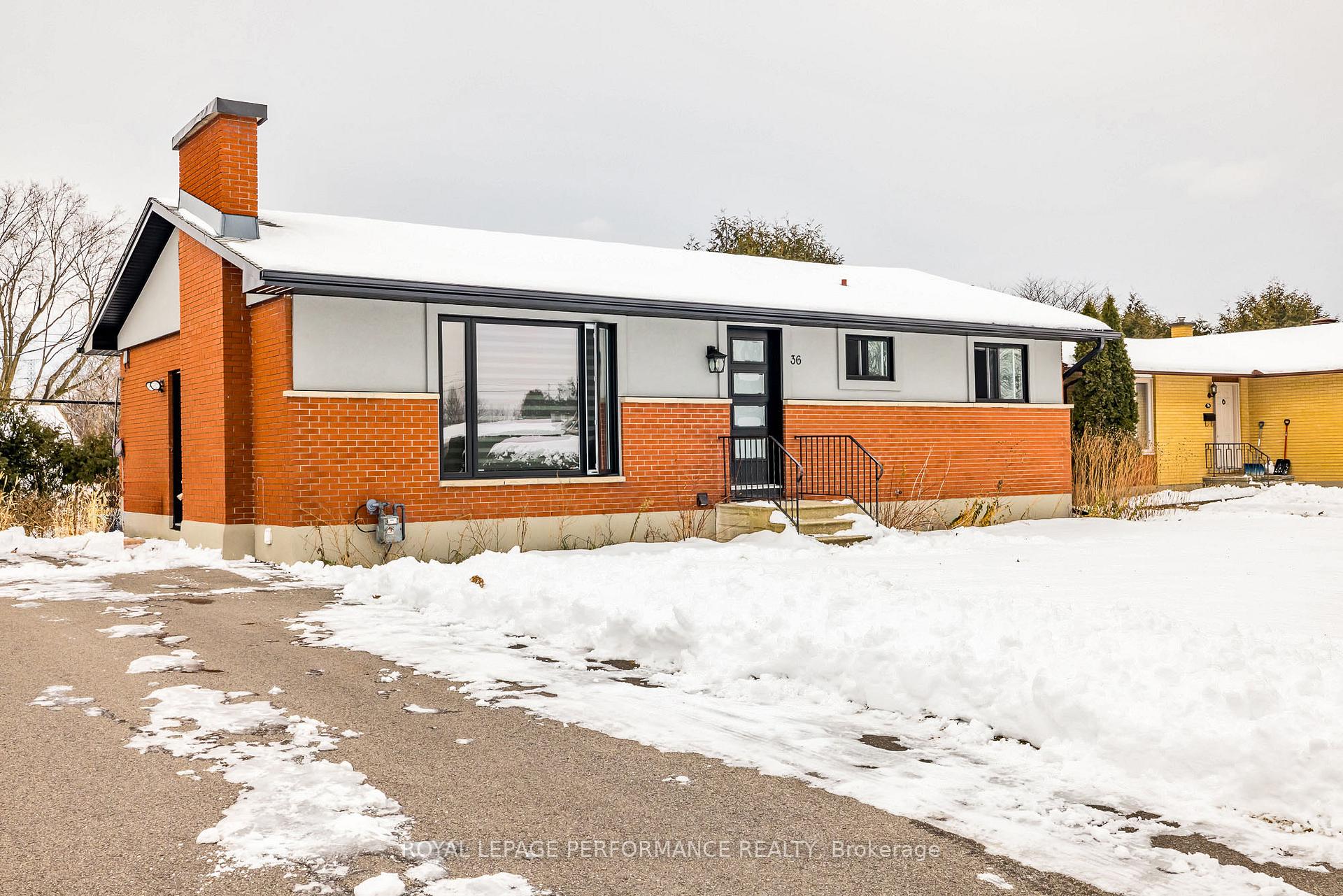 Photo 2 of 36B Largo Crescent, Ottawa, Meadowlands/Crestview — HOMEH