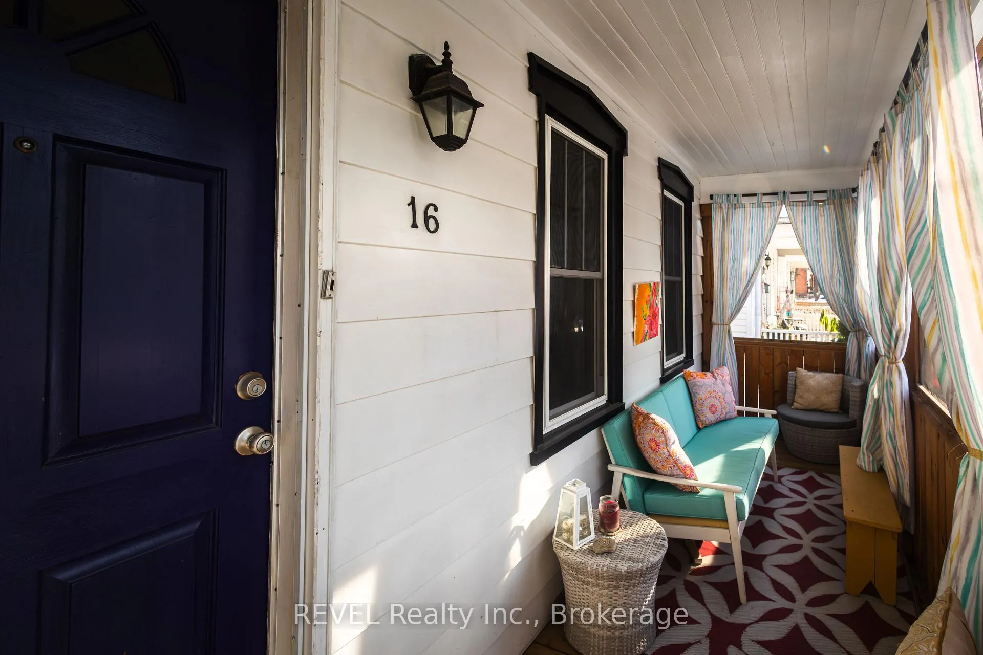 Photo 5 of 16 York Street, St. Catharines, Downtown — HOMEH