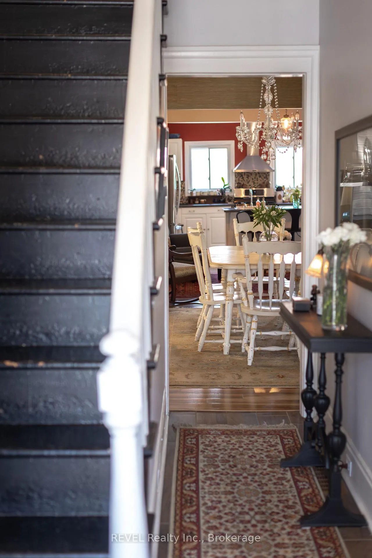 Photo 7 of 16 York Street, St. Catharines, Downtown — HOMEH