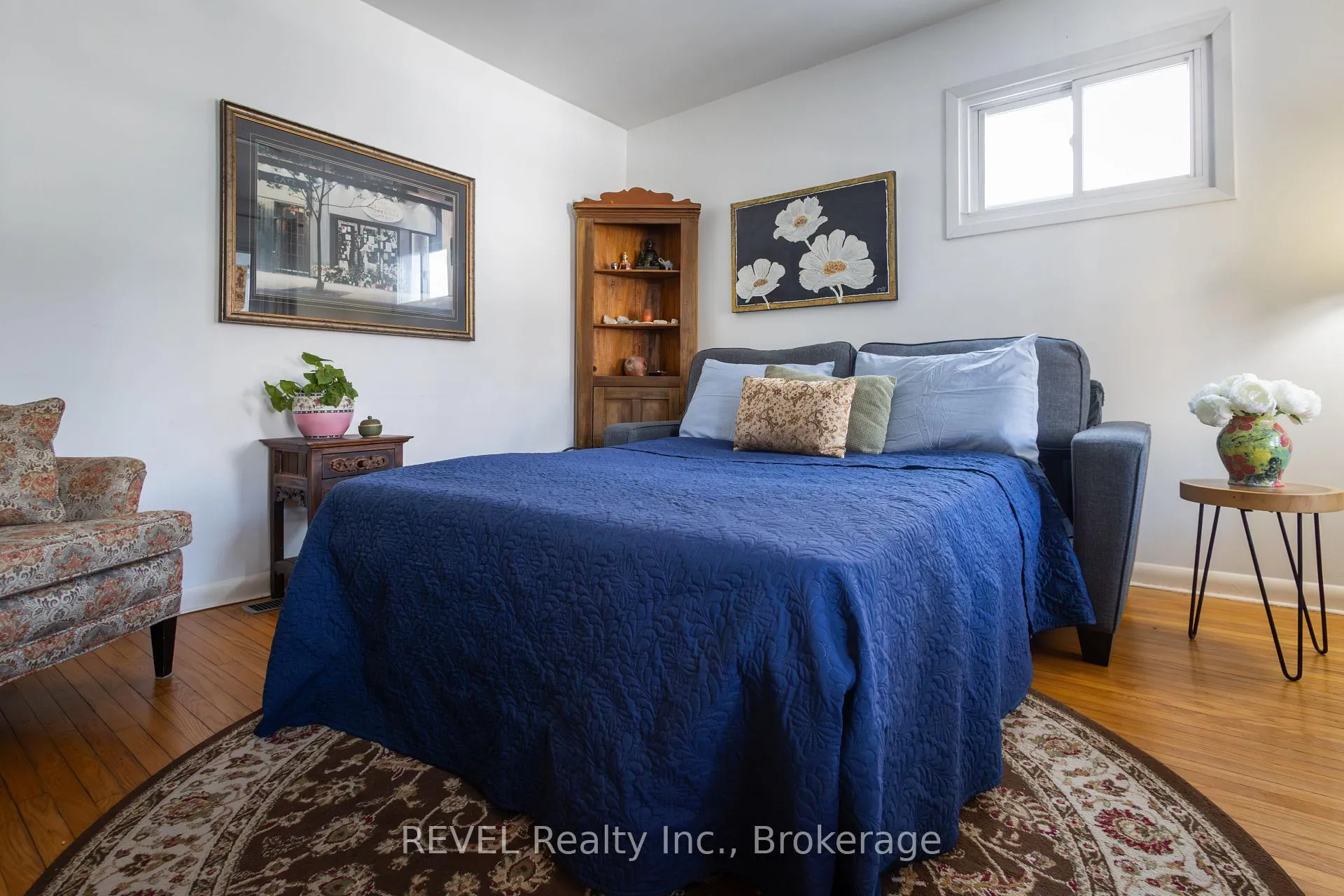 Photo 10 of 16 York Street, St. Catharines, Downtown — HOMEH