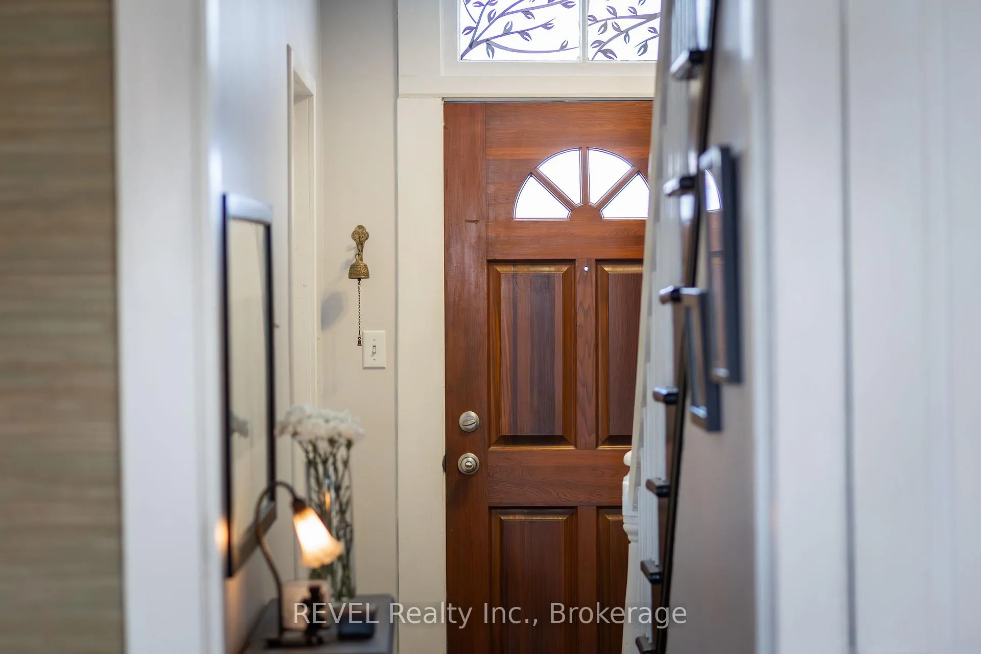 Photo 11 of 16 York Street, St. Catharines, Downtown — HOMEH