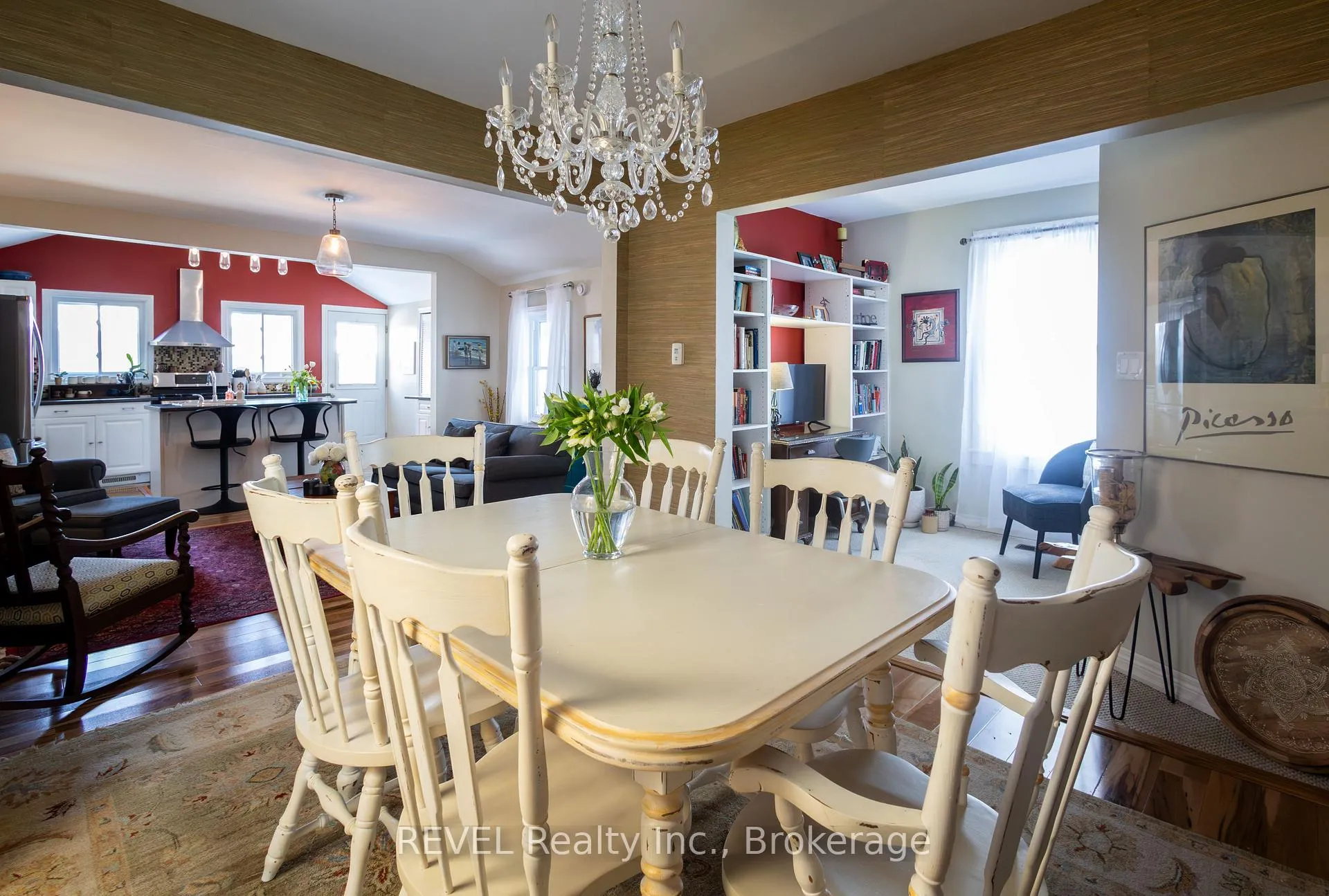 Photo 12 of 16 York Street, St. Catharines, Downtown — HOMEH