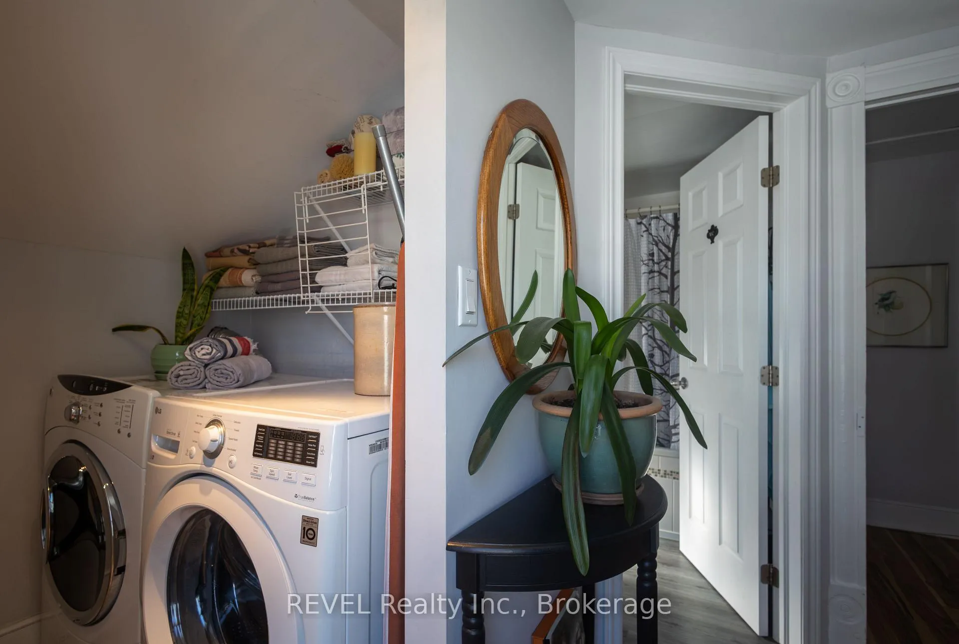 Photo 37 of 16 York Street, St. Catharines, Downtown — HOMEH