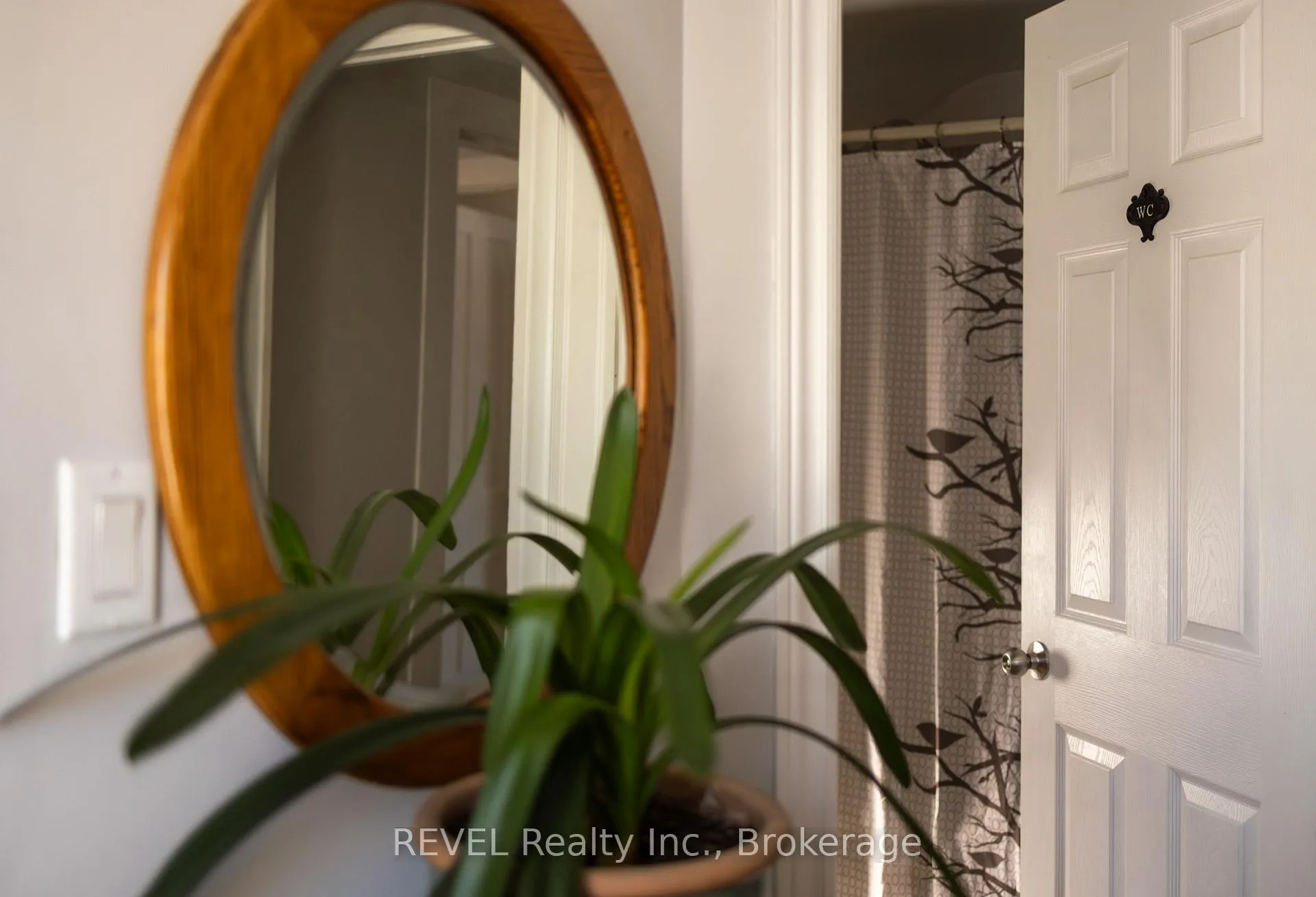 Photo 38 of 16 York Street, St. Catharines, Downtown — HOMEH