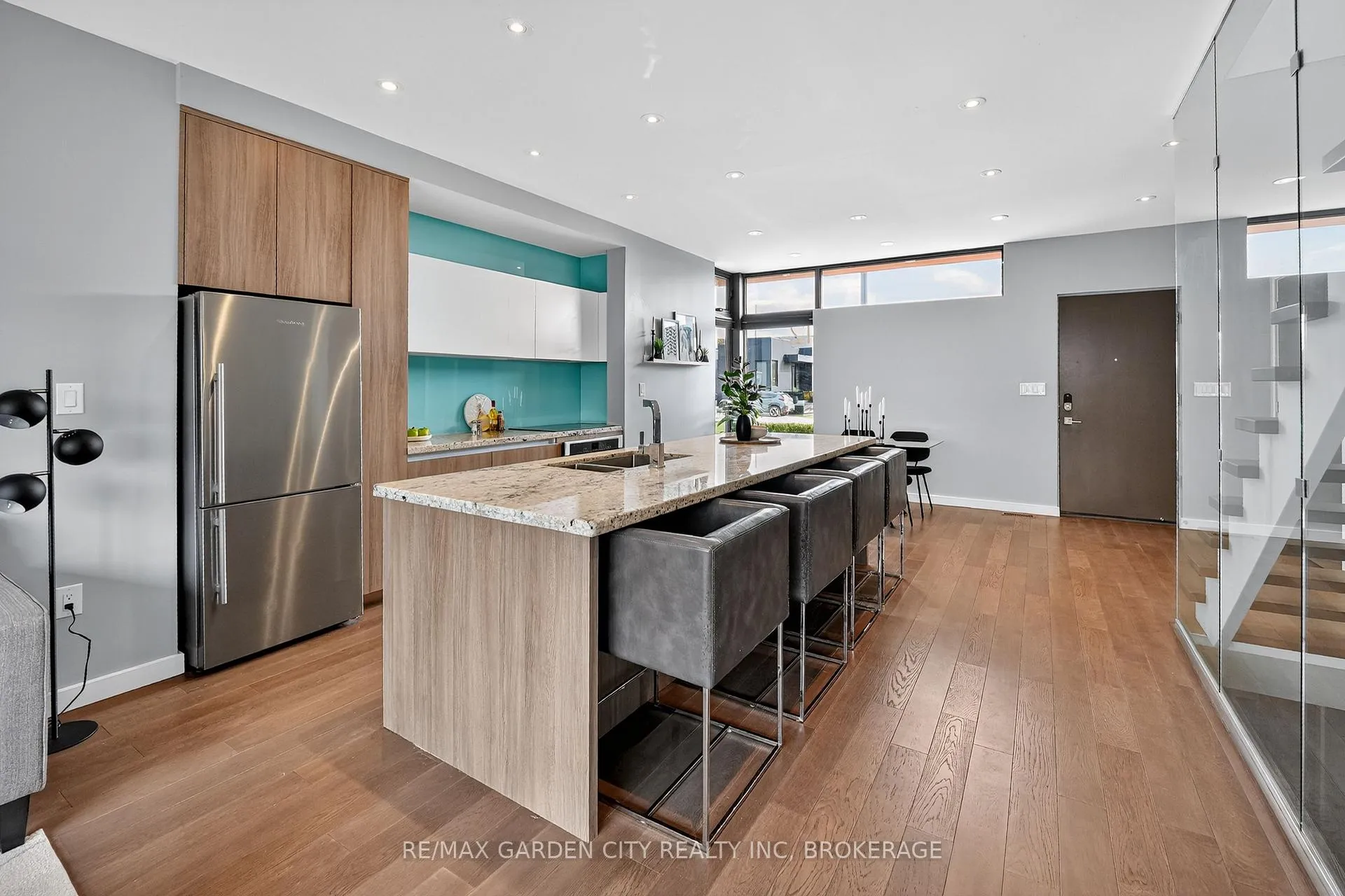 Photo 7 of 12 1/2 Beamer Court, Thorold, Confederation Heights — HOMEH