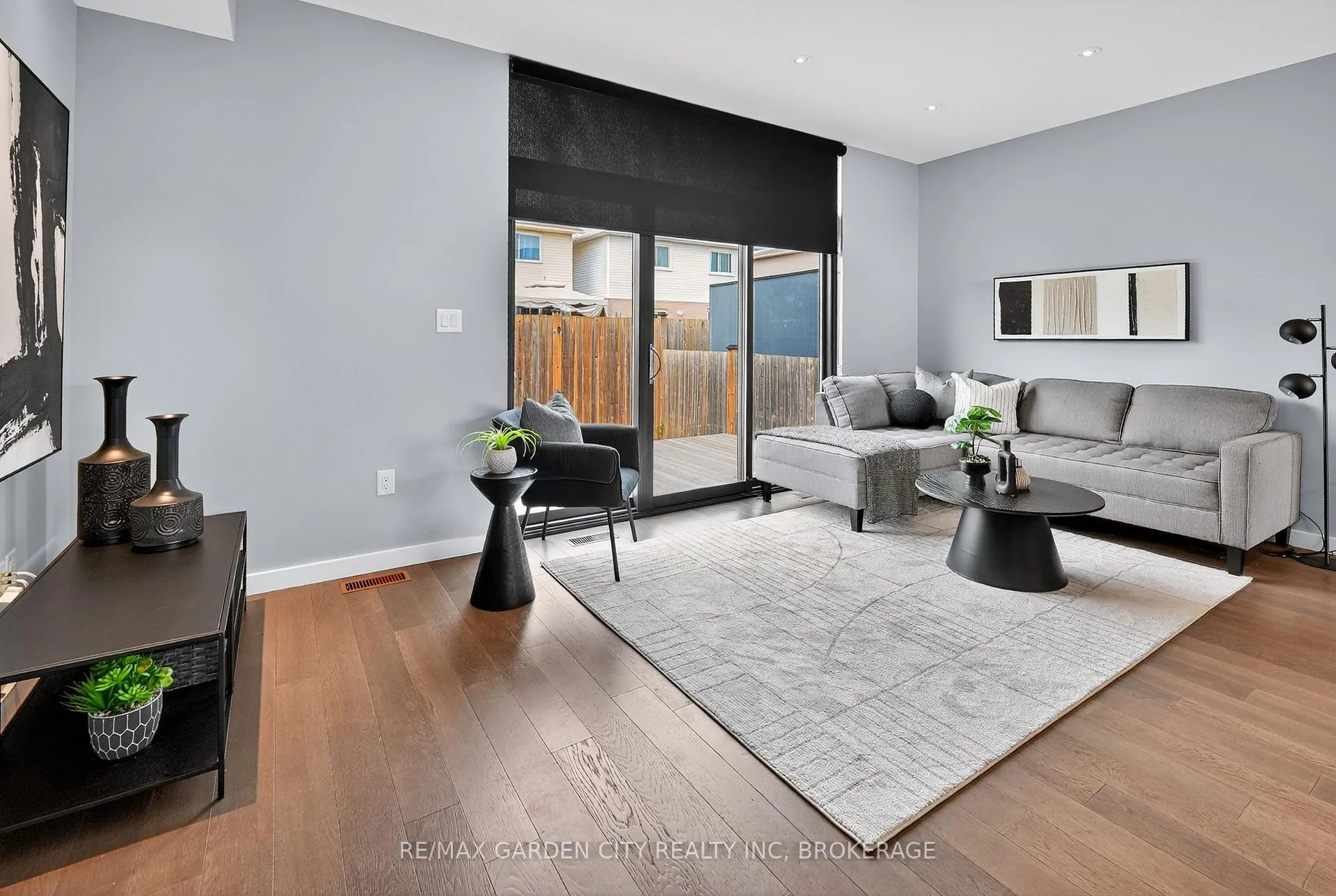 Photo 11 of 12 1/2 Beamer Court, Thorold, Confederation Heights — HOMEH
