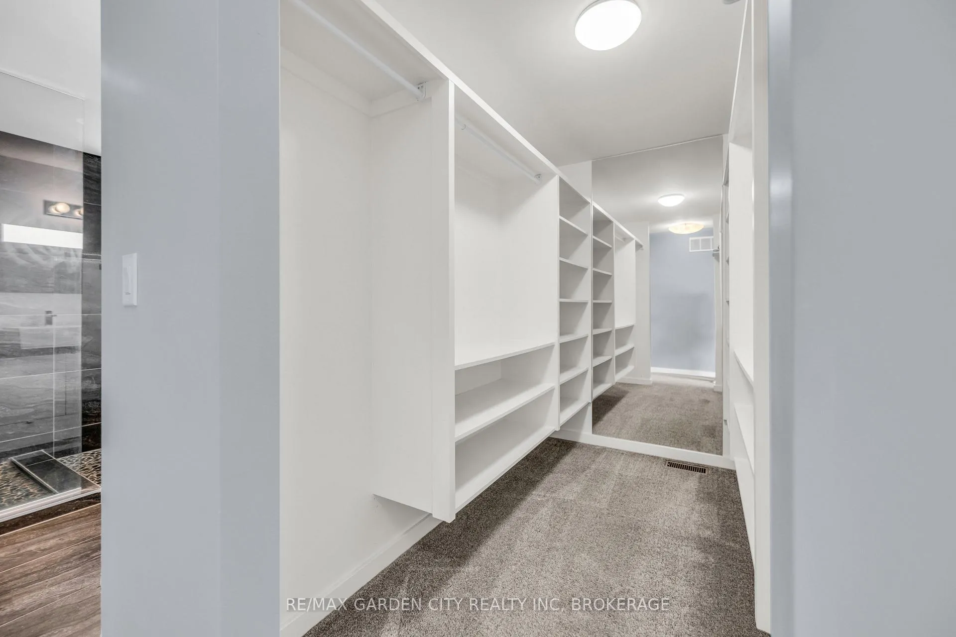 Photo 20 of 12 1/2 Beamer Court, Thorold, Confederation Heights — HOMEH