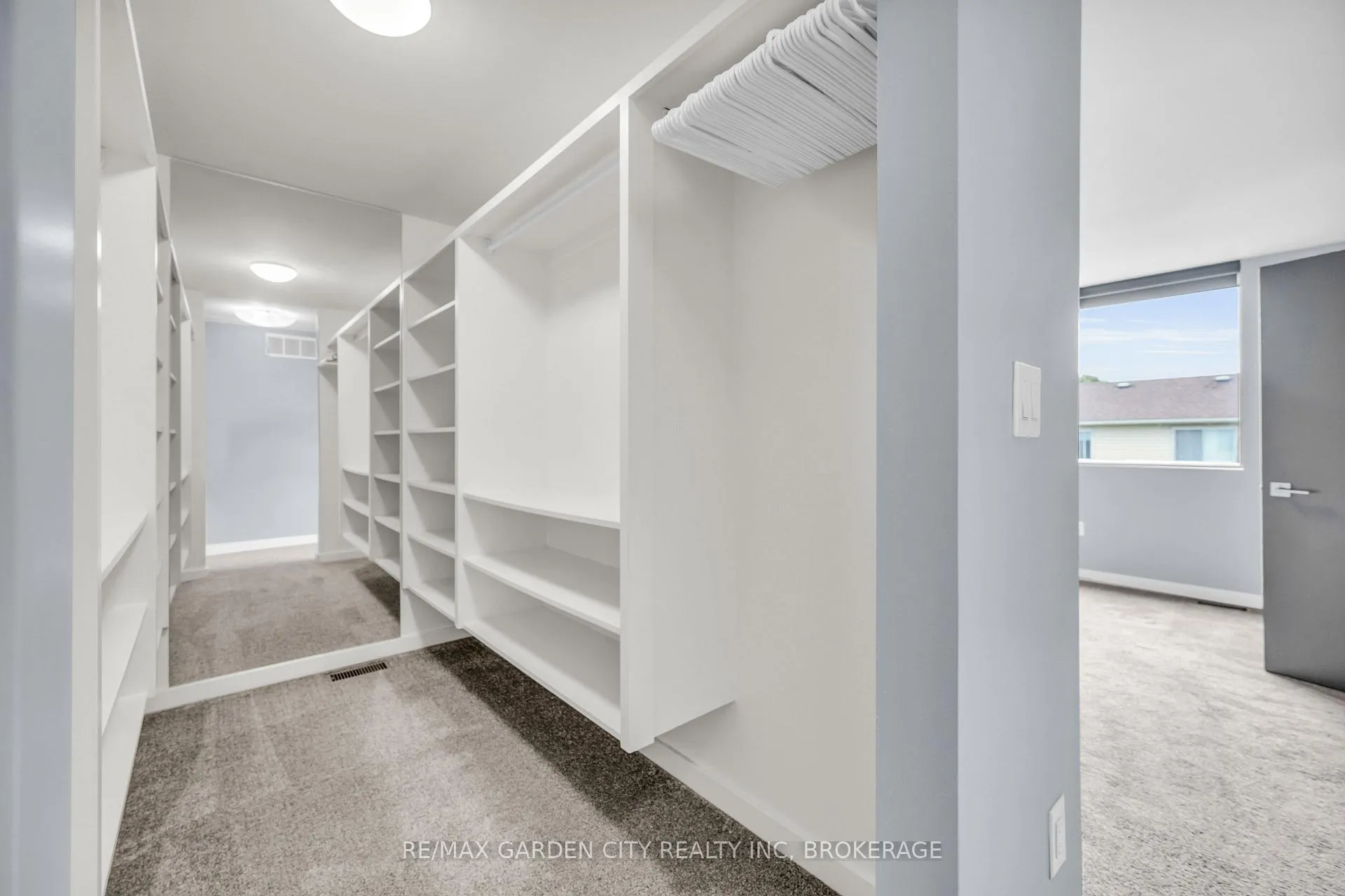 Photo 21 of 12 1/2 Beamer Court, Thorold, Confederation Heights — HOMEH