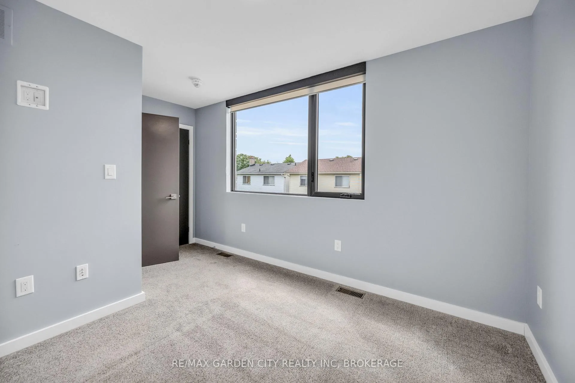 Photo 32 of 12 1/2 Beamer Court, Thorold, Confederation Heights — HOMEH