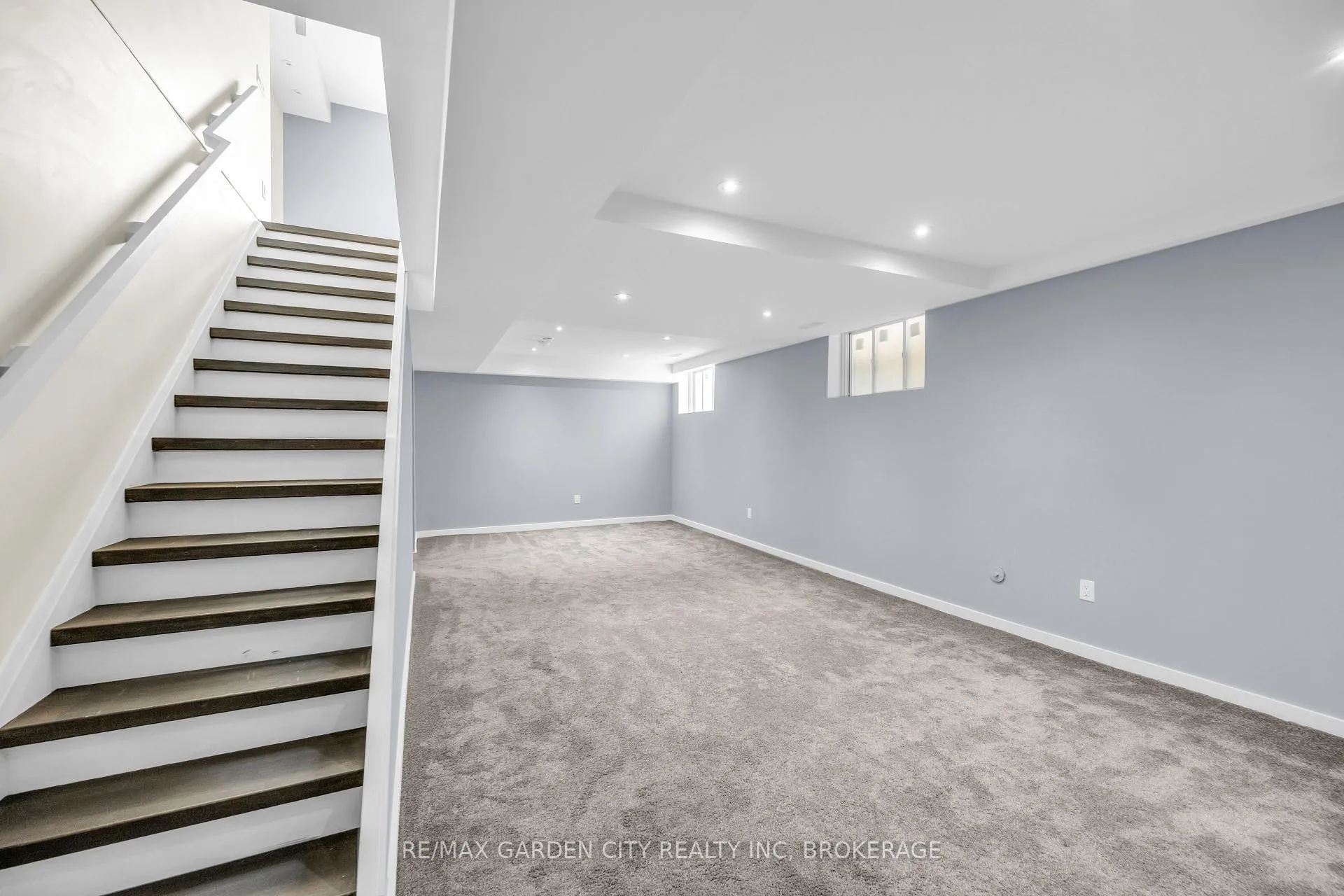 Photo 35 of 12 1/2 Beamer Court, Thorold, Confederation Heights — HOMEH