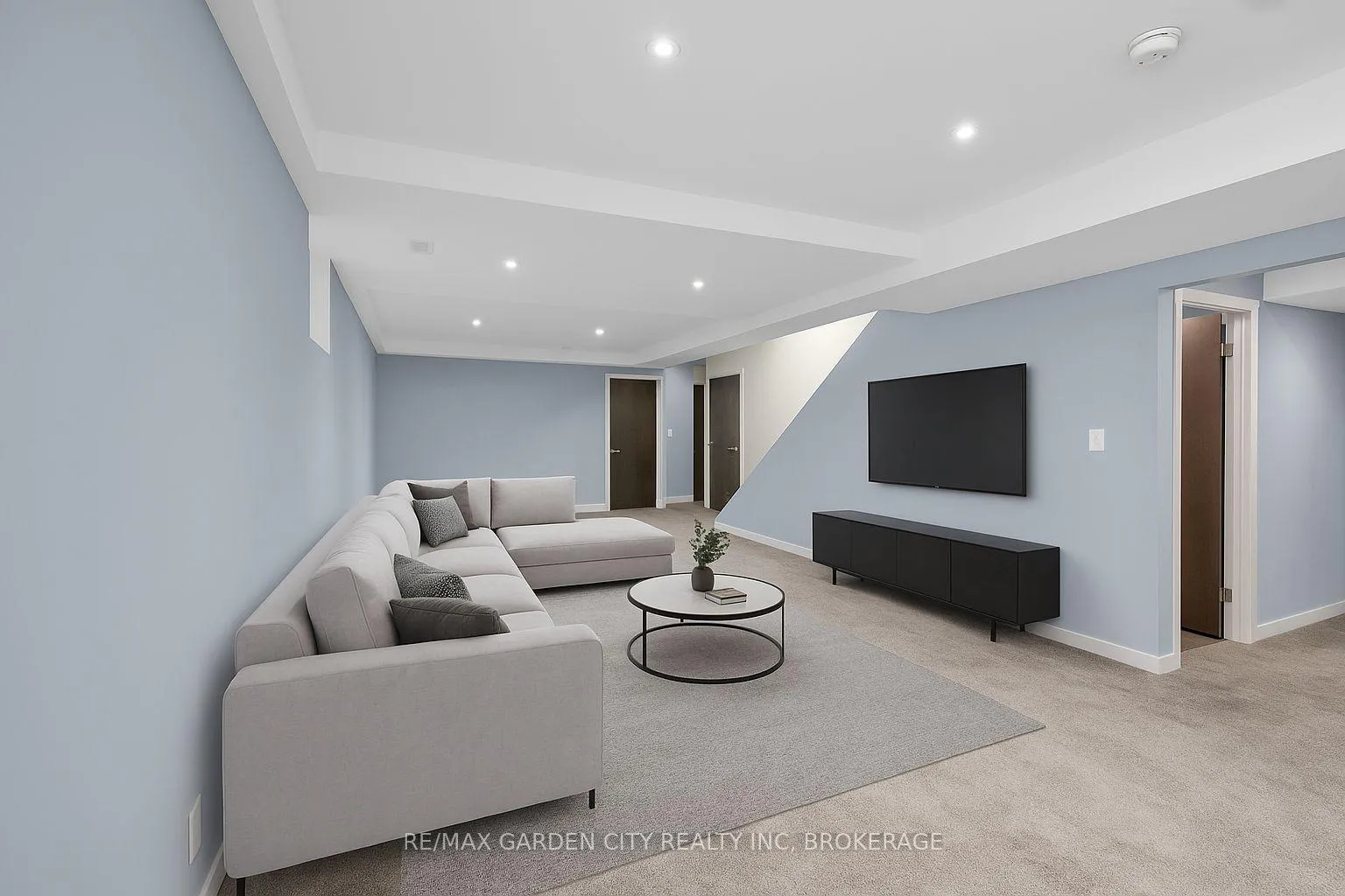 Photo 37 of 12 1/2 Beamer Court, Thorold, Confederation Heights — HOMEH