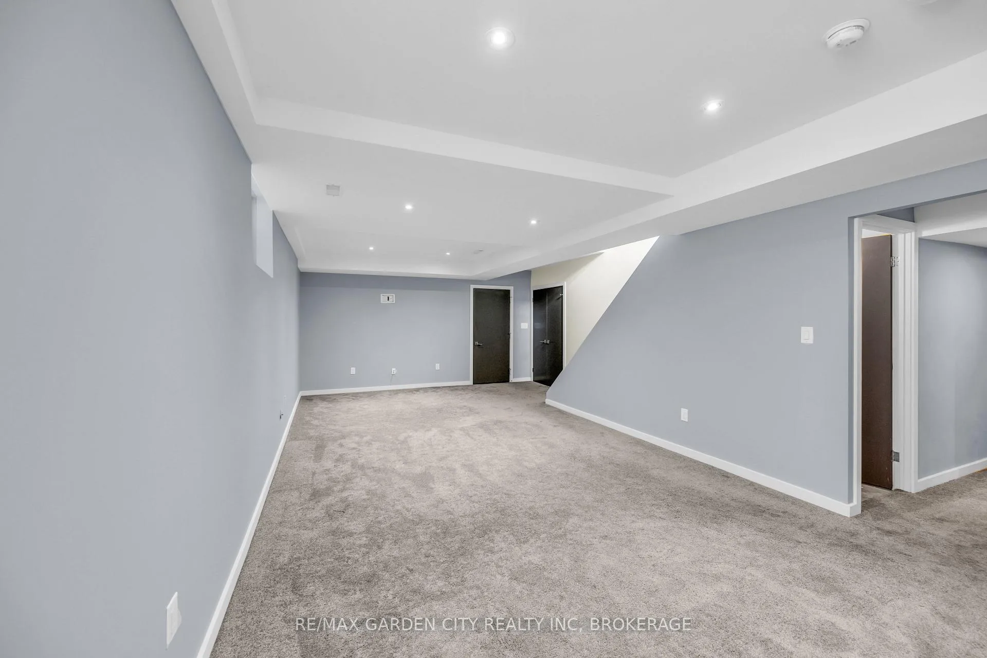 Photo 38 of 12 1/2 Beamer Court, Thorold, Confederation Heights — HOMEH