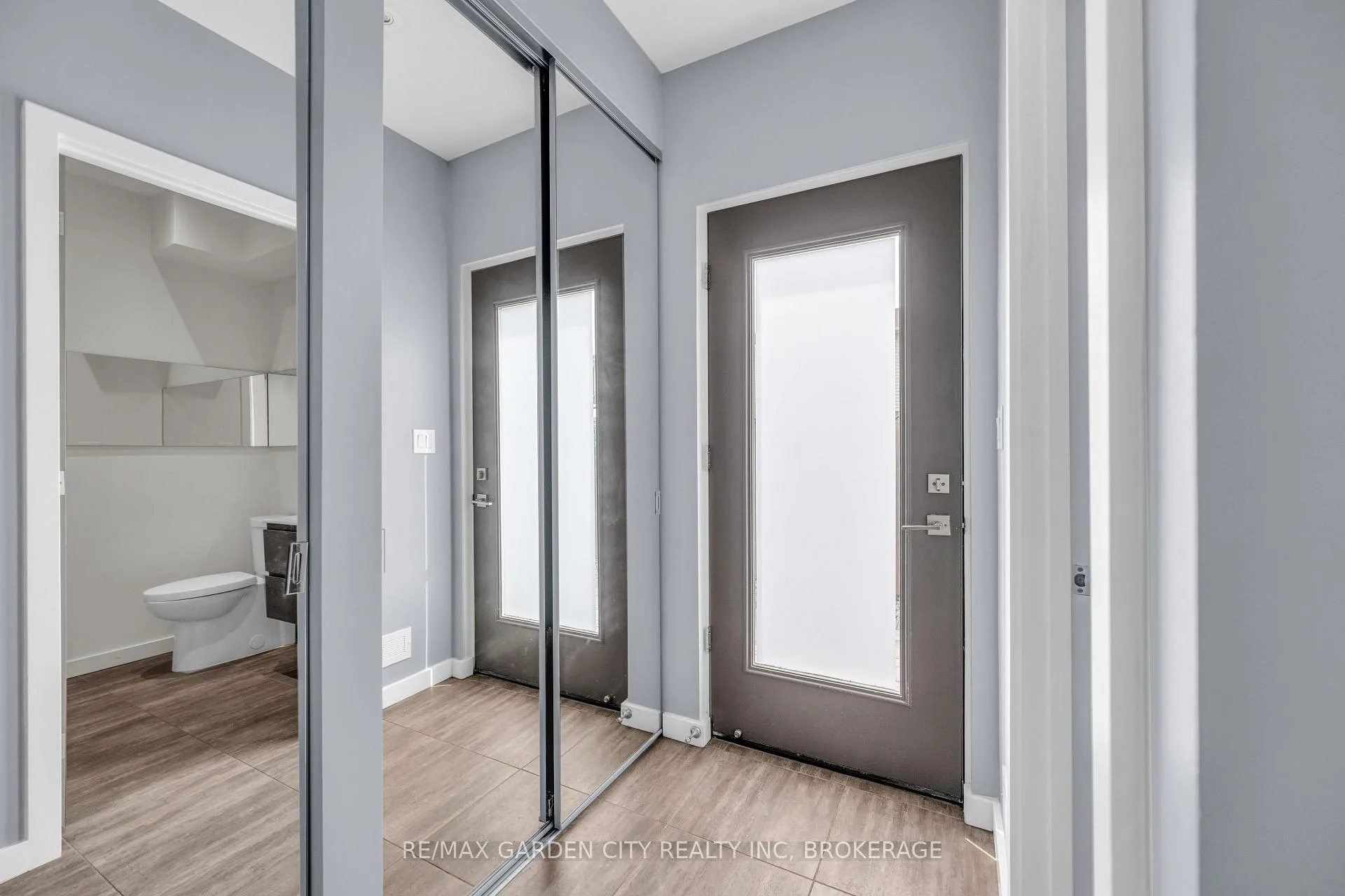 Photo 43 of 12 1/2 Beamer Court, Thorold, Confederation Heights — HOMEH