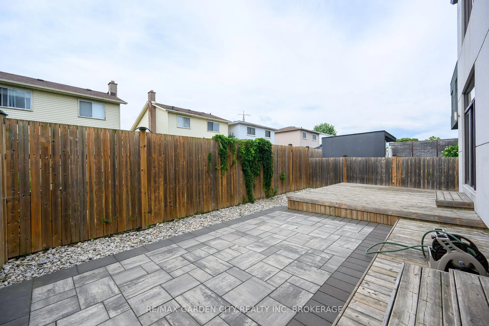 Photo 46 of 12 1/2 Beamer Court, Thorold, Confederation Heights — HOMEH