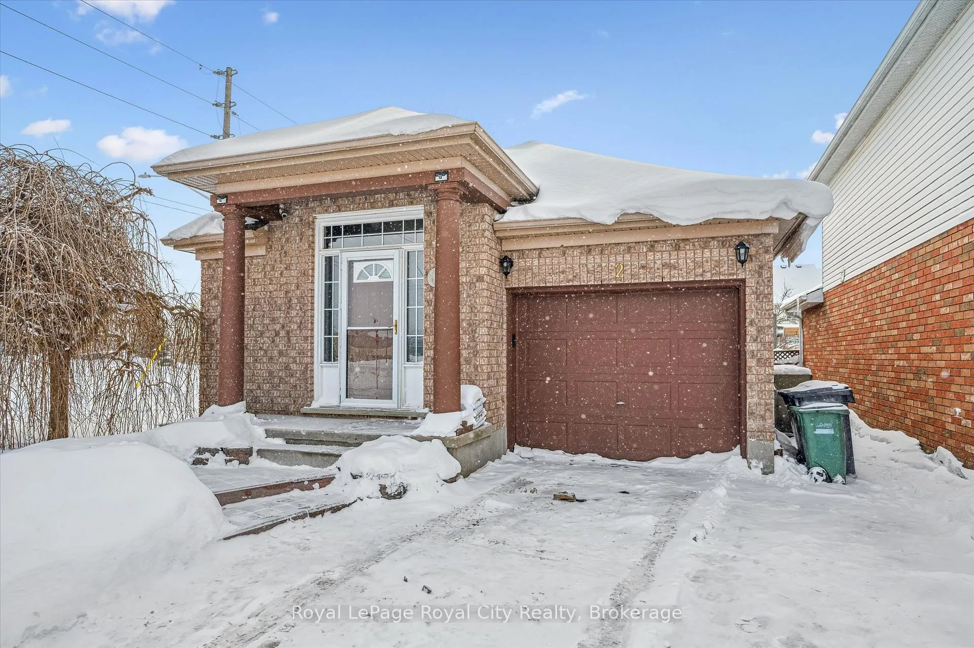 Photo 3 of 2 Buckthorn Crescent, Guelph, Grange Road — HOMEH