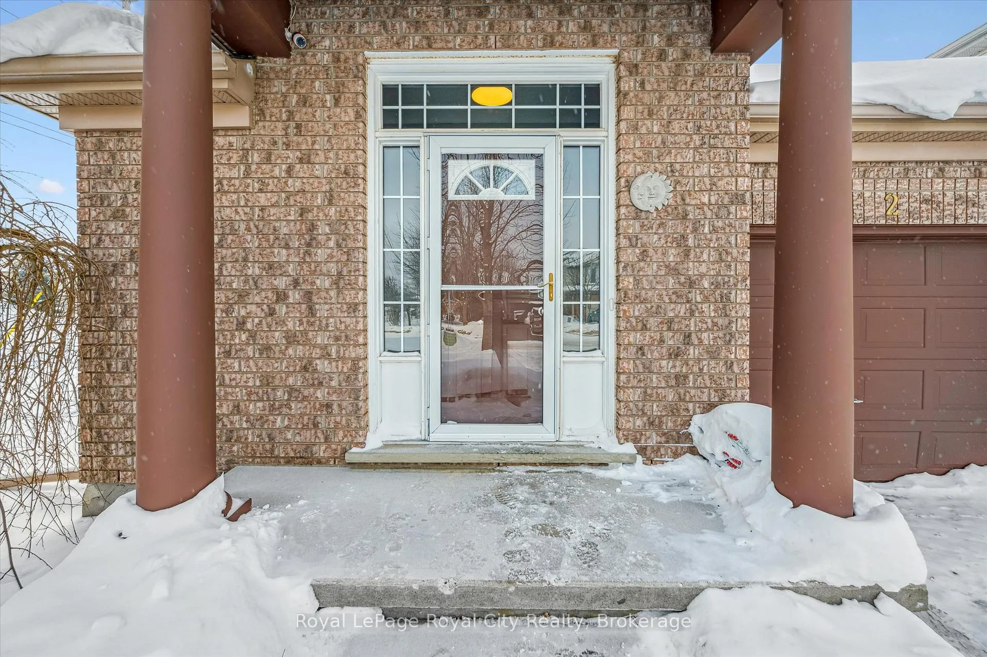 Photo 5 of 2 Buckthorn Crescent, Guelph, Grange Road — HOMEH