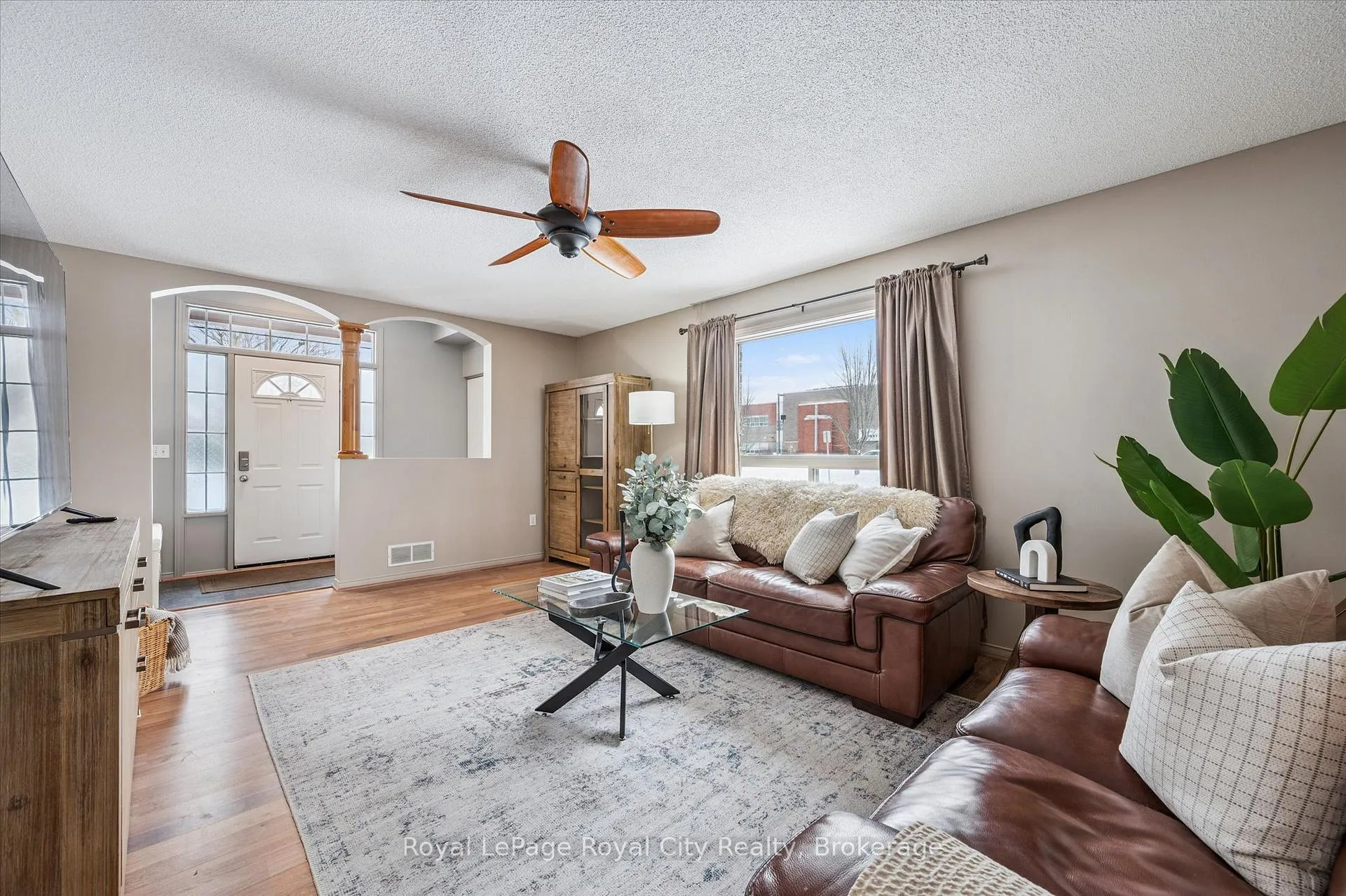 Photo 7 of 2 Buckthorn Crescent, Guelph, Grange Road — HOMEH