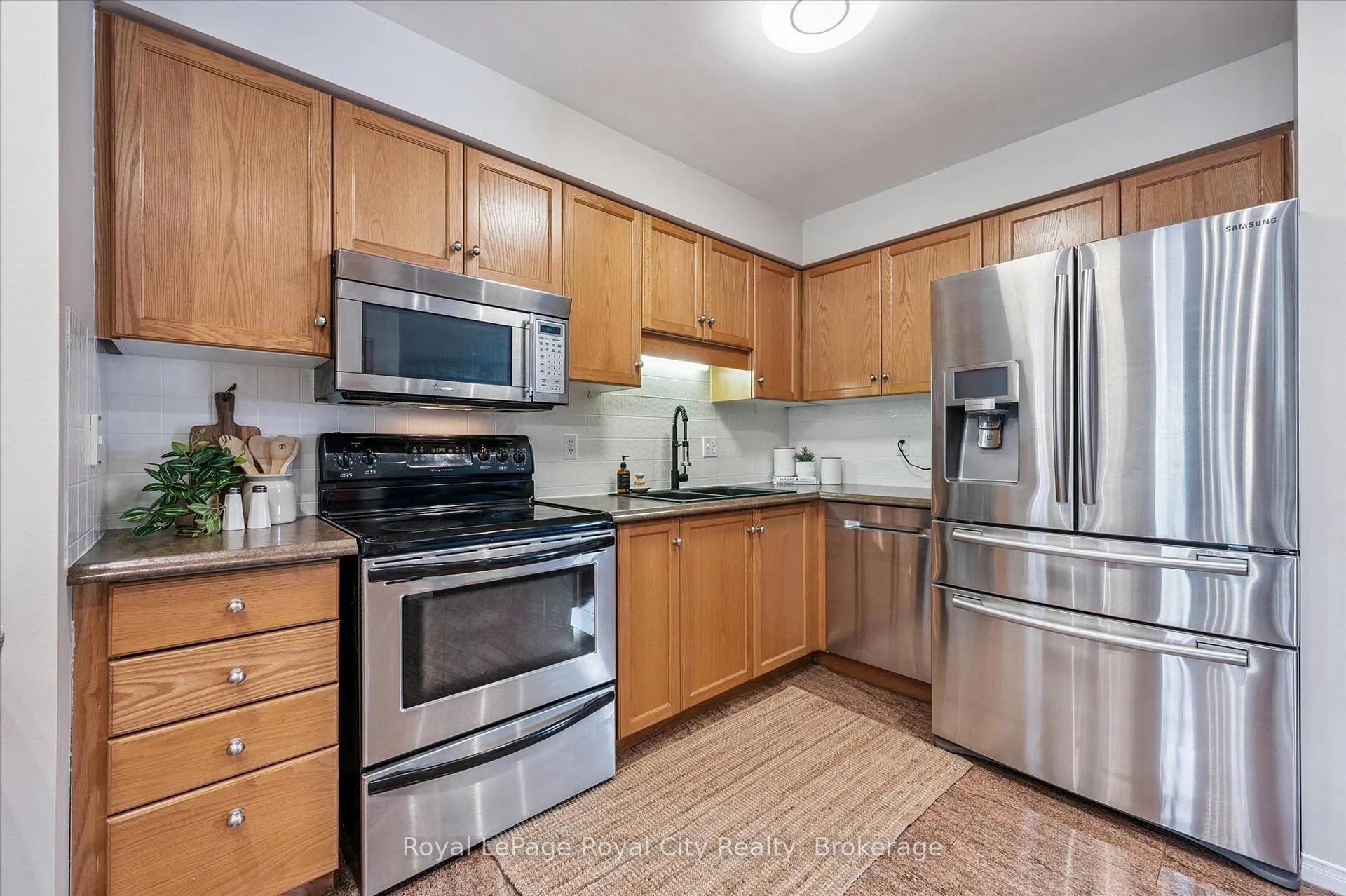 Photo 14 of 2 Buckthorn Crescent, Guelph, Grange Road — HOMEH