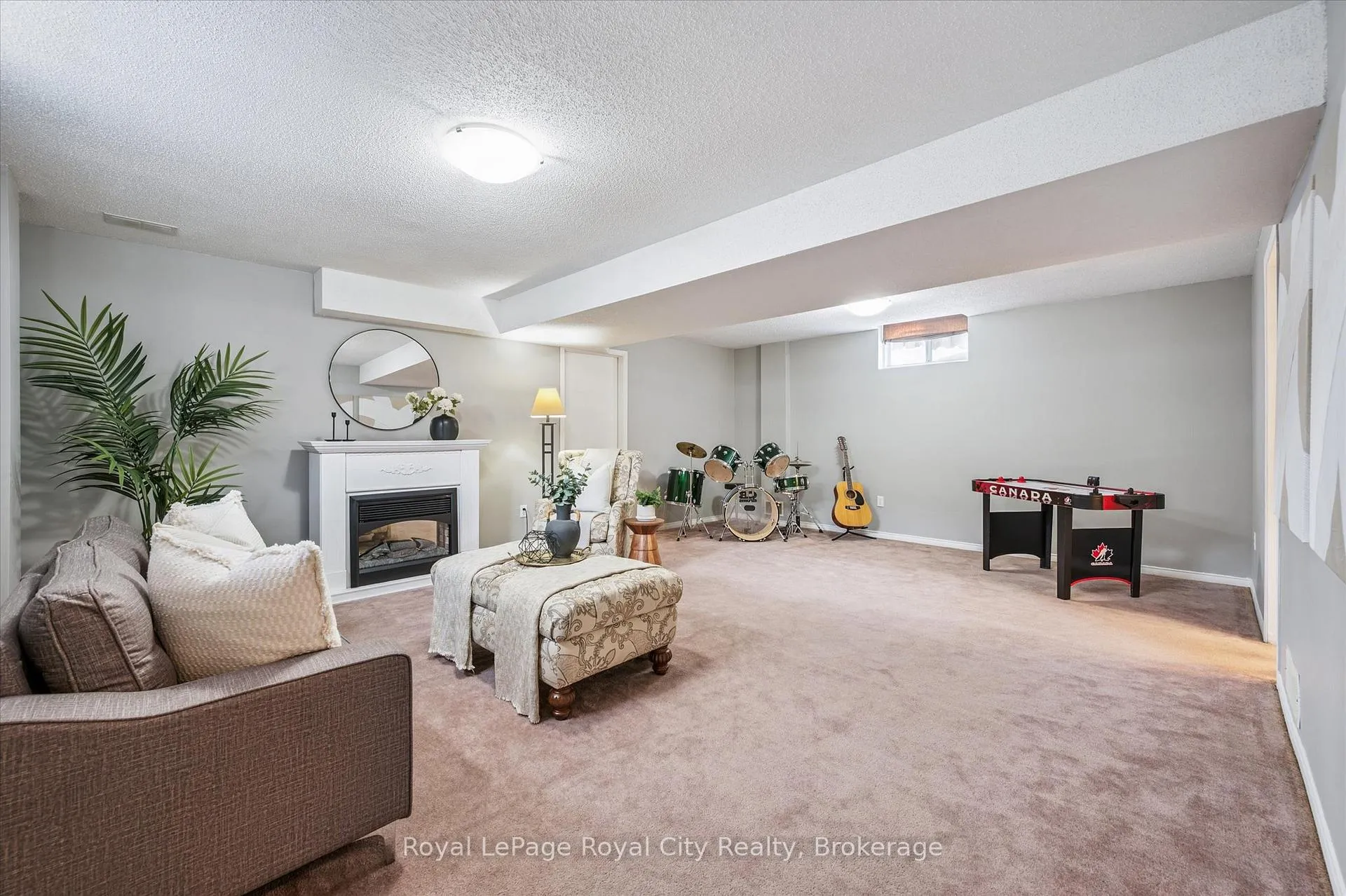 Photo 23 of 2 Buckthorn Crescent, Guelph, Grange Road — HOMEH