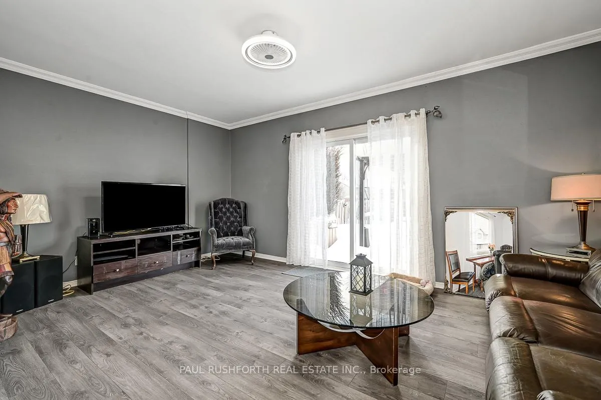 Photo 3 of 6475 Colony Square, Ottawa, Convent Glen North — HOMEH