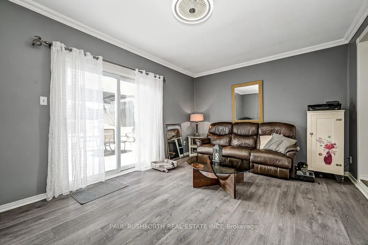 Photo 4 of 6475 Colony Square, Ottawa, Convent Glen North — HOMEH