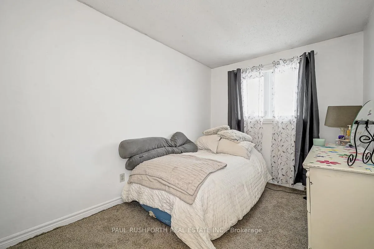 Photo 15 of 6475 Colony Square, Ottawa, Convent Glen North — HOMEH