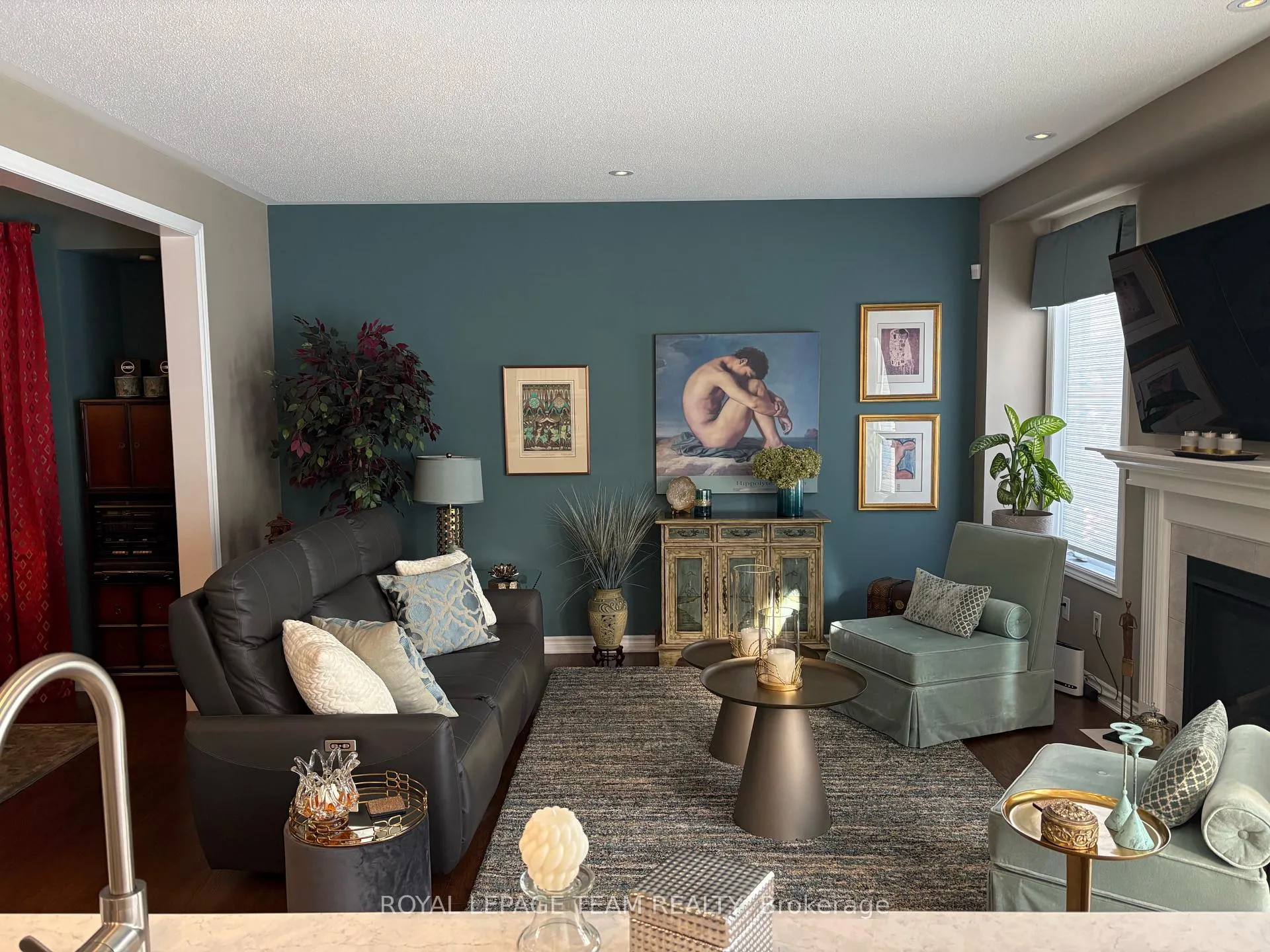 Photo 8 of 979 Shimmerton Circle, Ottawa, Kanata - Emerald Meadows/Trailwest — HOMEH