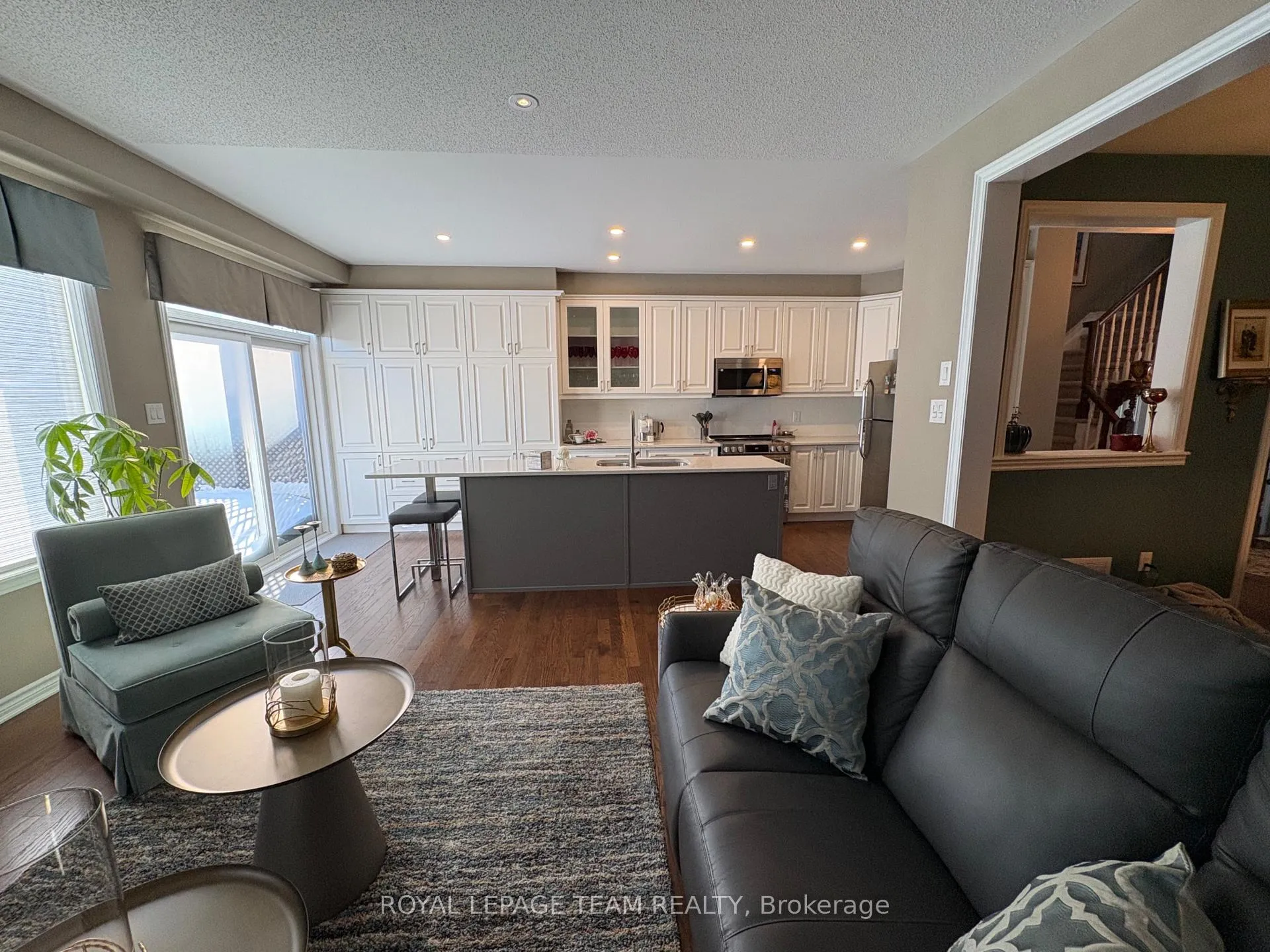 Photo 13 of 979 Shimmerton Circle, Ottawa, Kanata - Emerald Meadows/Trailwest — HOMEH