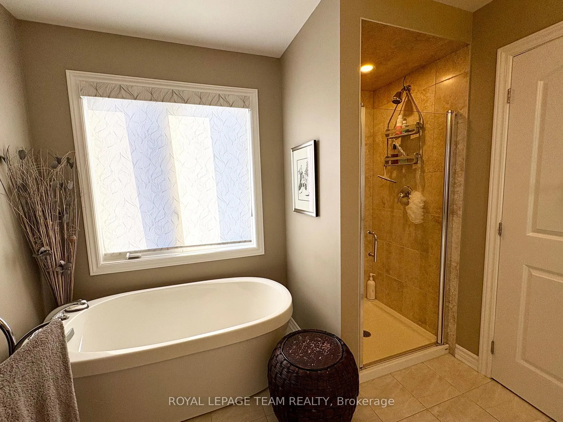 Photo 25 of 979 Shimmerton Circle, Ottawa, Kanata - Emerald Meadows/Trailwest — HOMEH