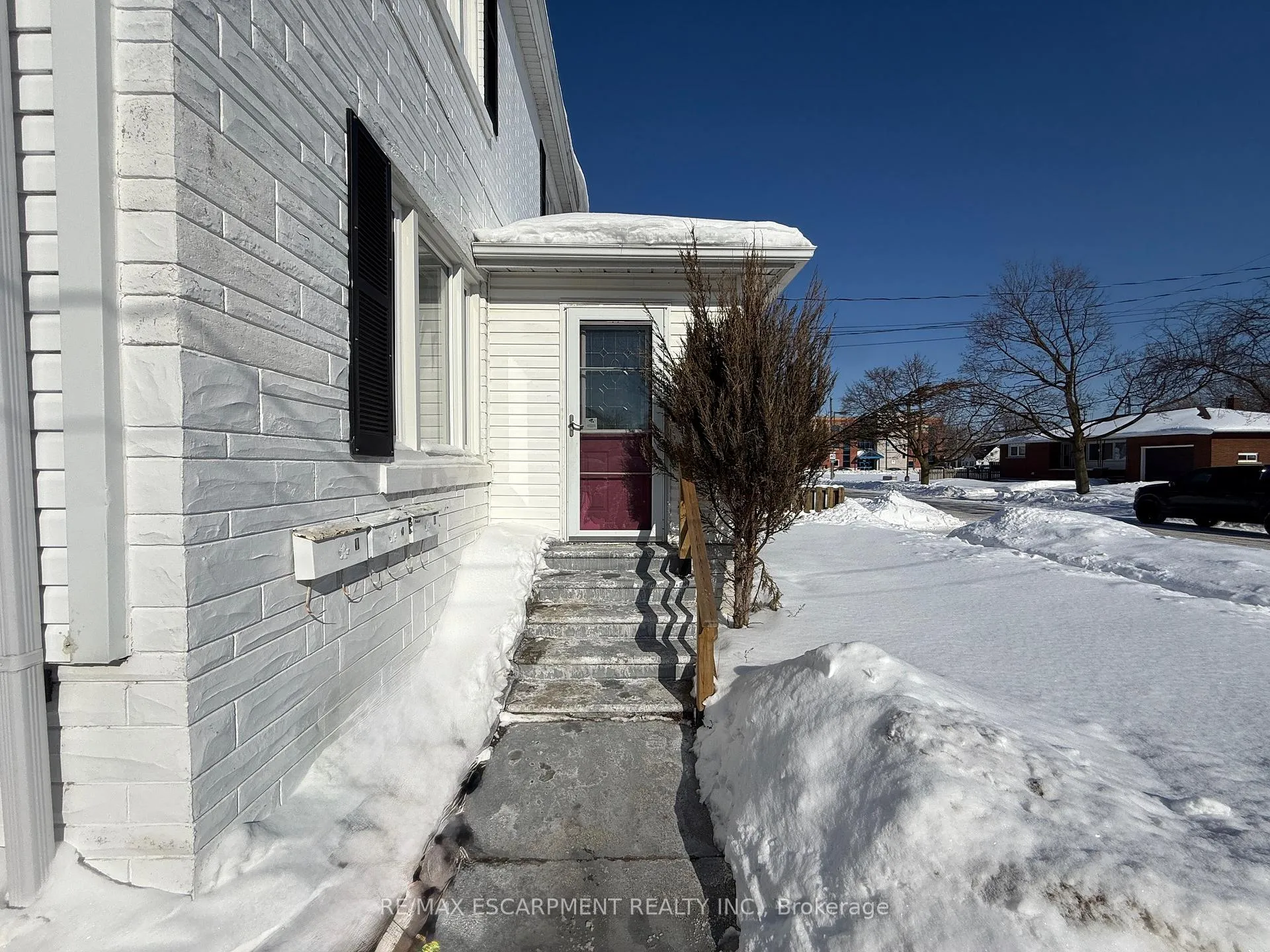 Photo 13 of 17 Lyons Avenue, Welland, Lincoln/Crowland — HOMEH