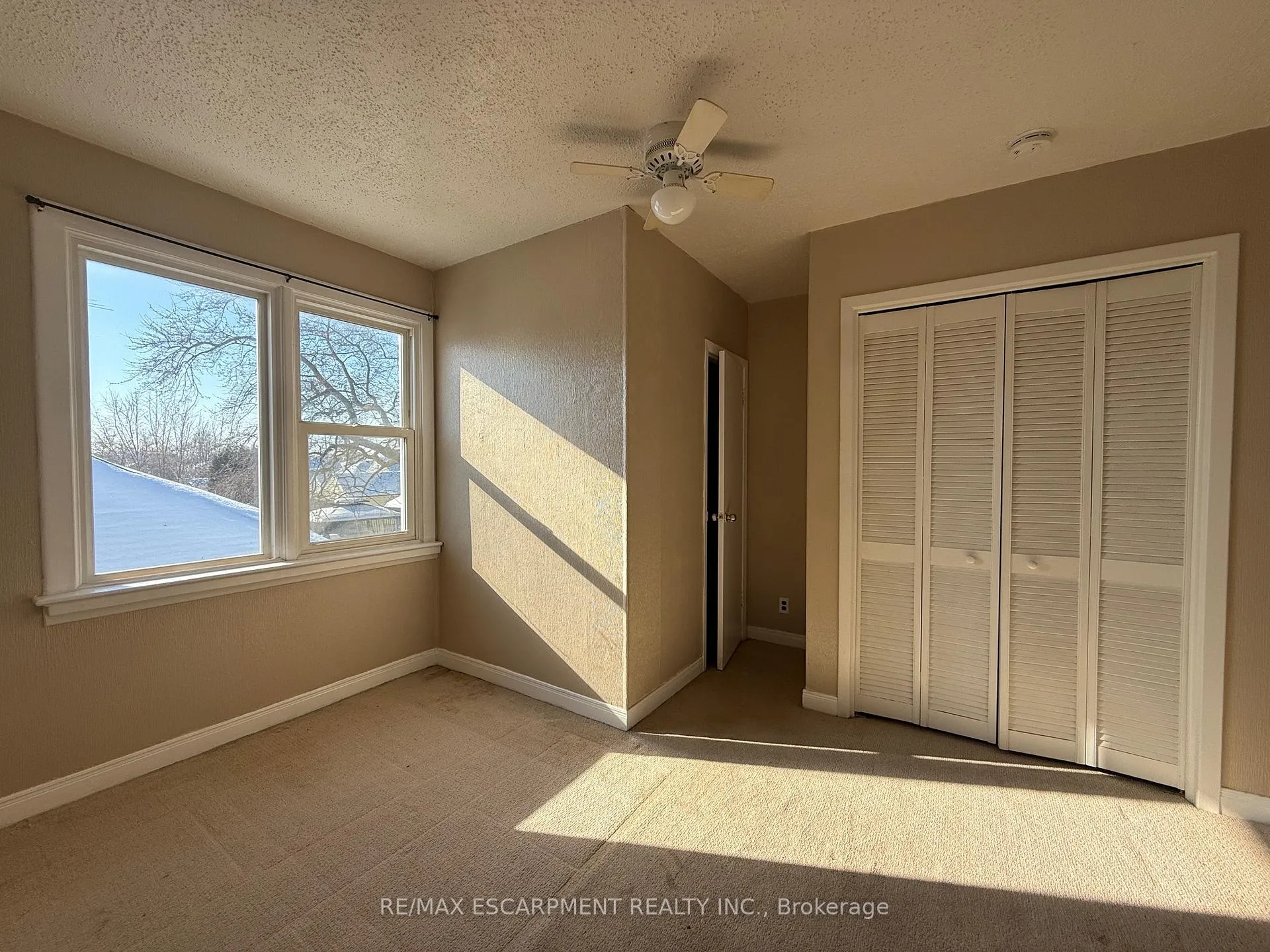 Photo 6 of 17 Lyons Avenue, Welland, Lincoln/Crowland — HOMEH