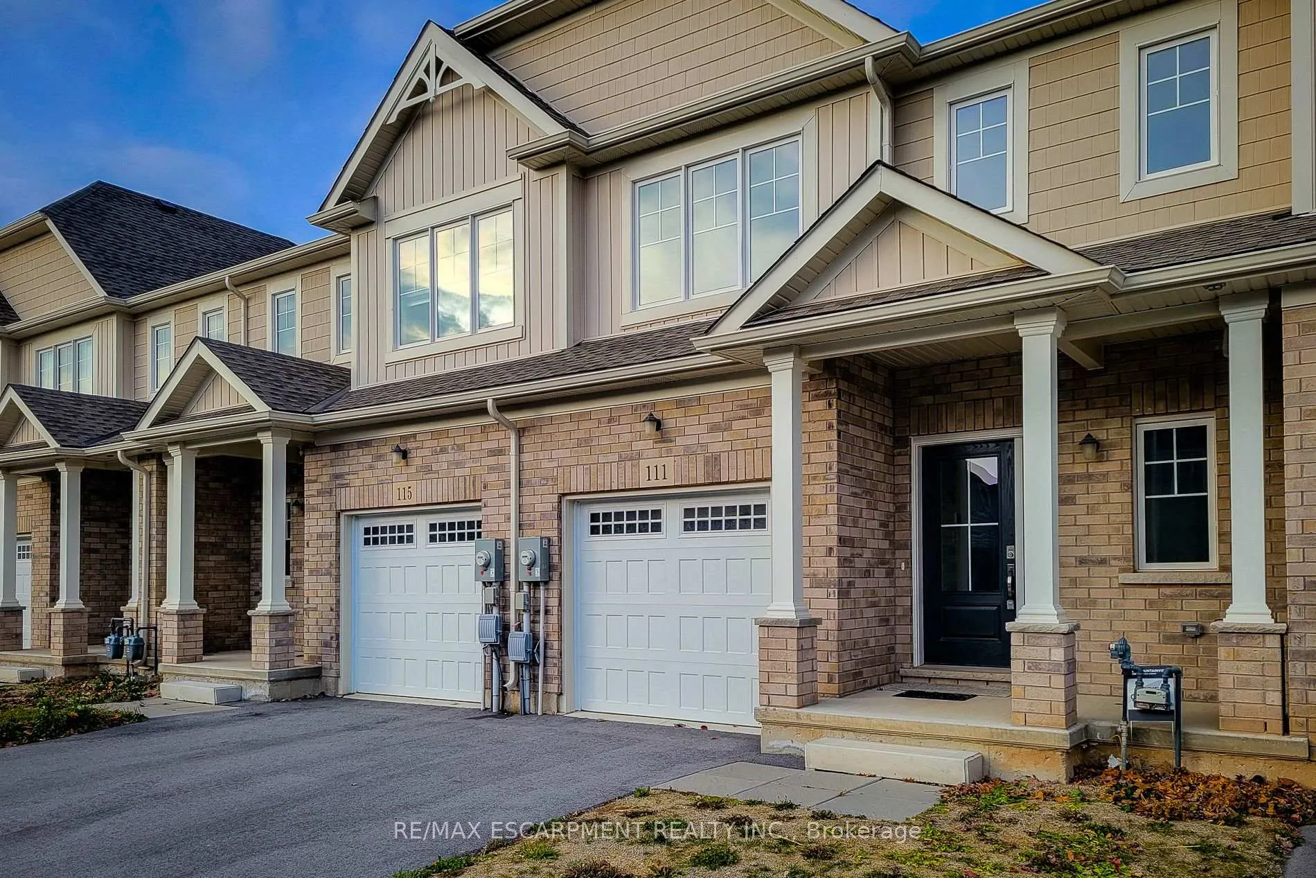 Photo 5 of 111 Alicia Crescent, Thorold, Hurricane/Merrittville — HOMEH