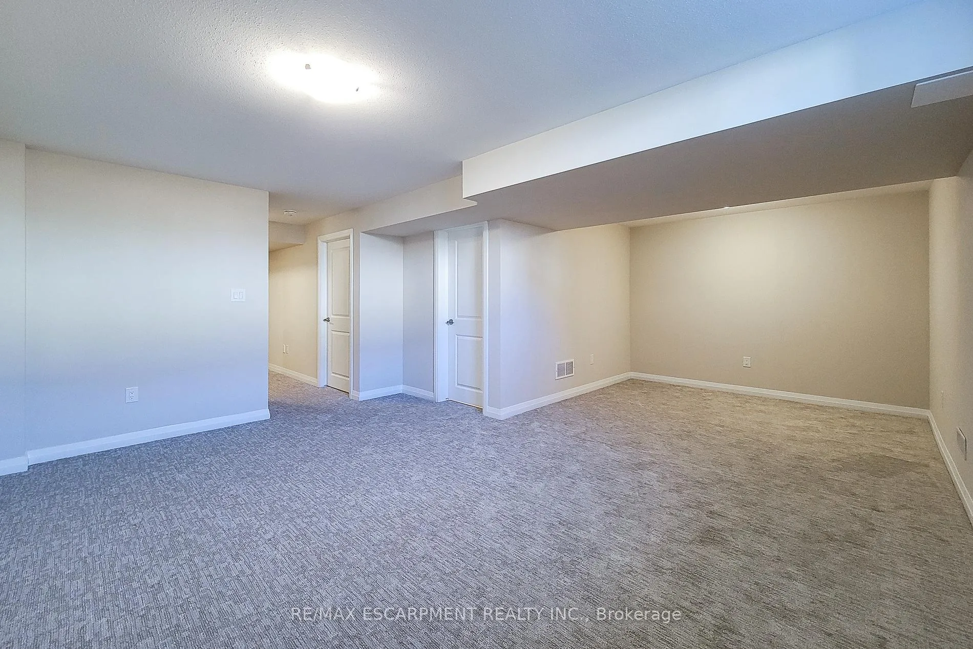 Photo 36 of 111 Alicia Crescent, Thorold, Hurricane/Merrittville — HOMEH