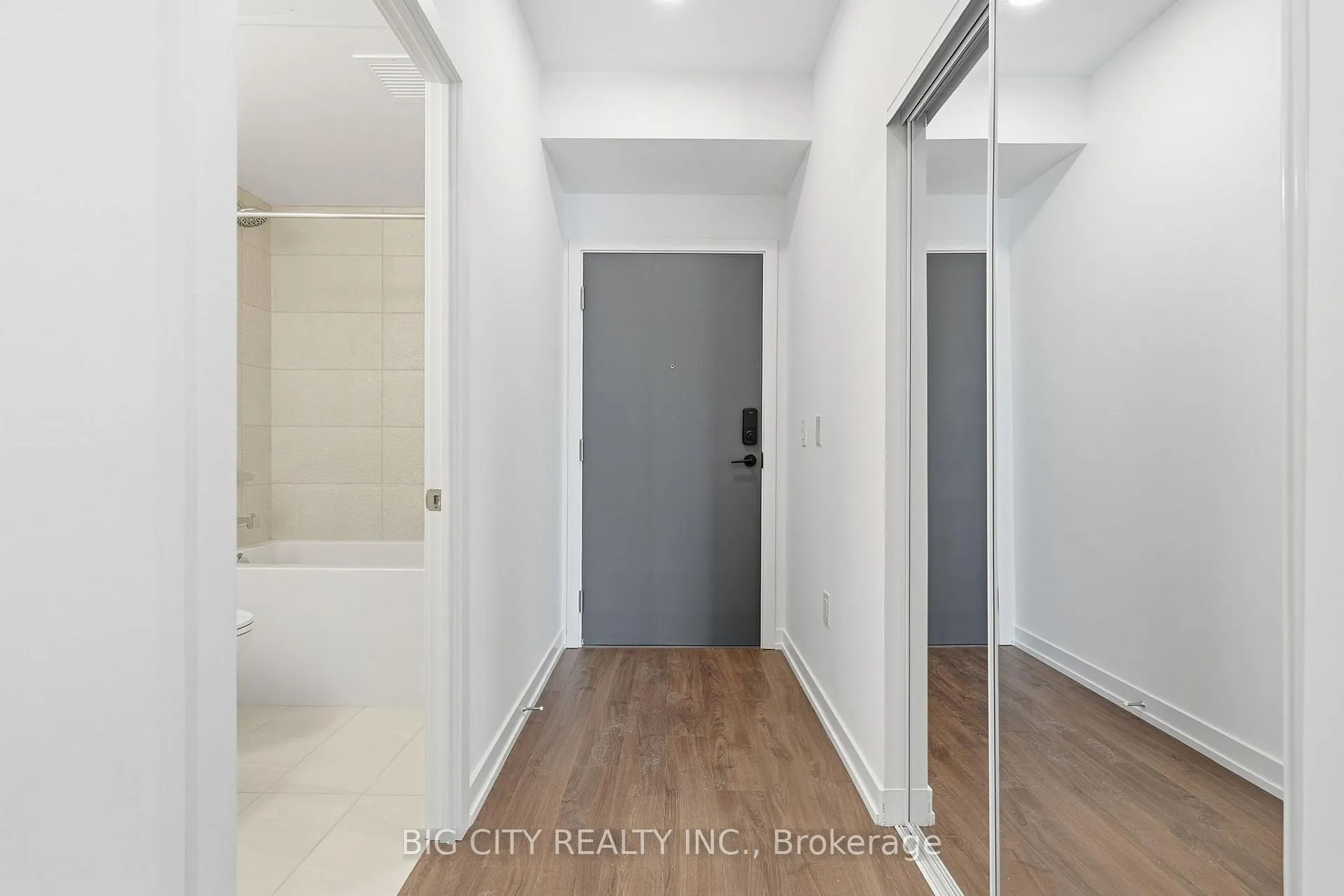 Photo 2 of Unit 1105, 9763 Markham Road, Markham, Greensborough — HOMEH