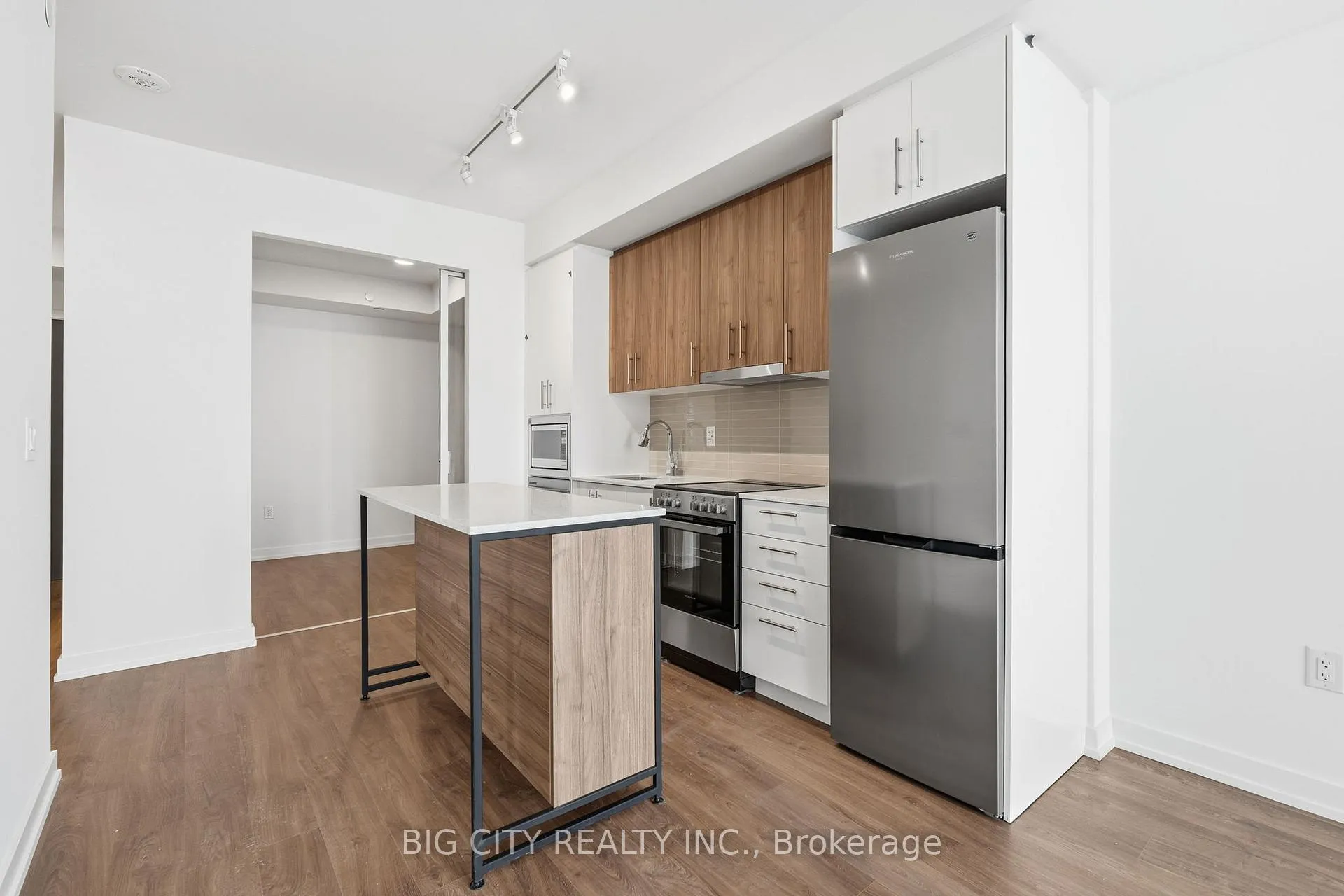 Photo 7 of Unit 1105, 9763 Markham Road, Markham, Greensborough — HOMEH
